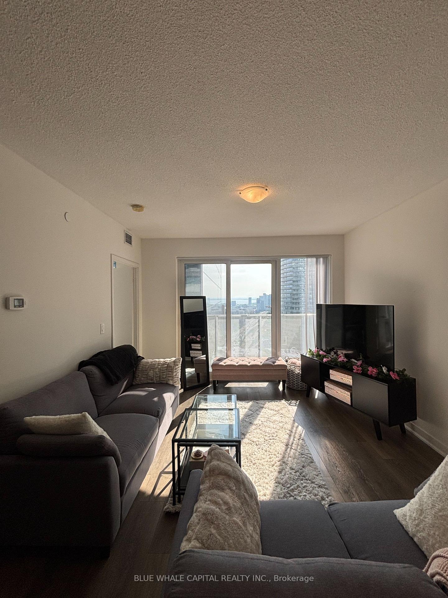 Photo 4 of Unit 3601, 100 Harbour Street, Toronto, Waterfront Communities — HOMEH