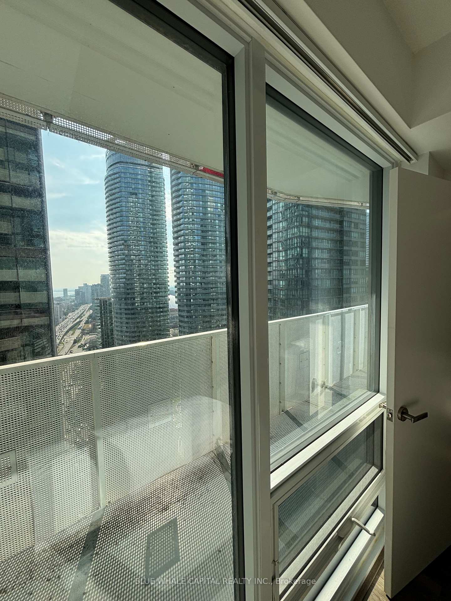 Photo 12 of Unit 3601, 100 Harbour Street, Toronto, Waterfront Communities — HOMEH