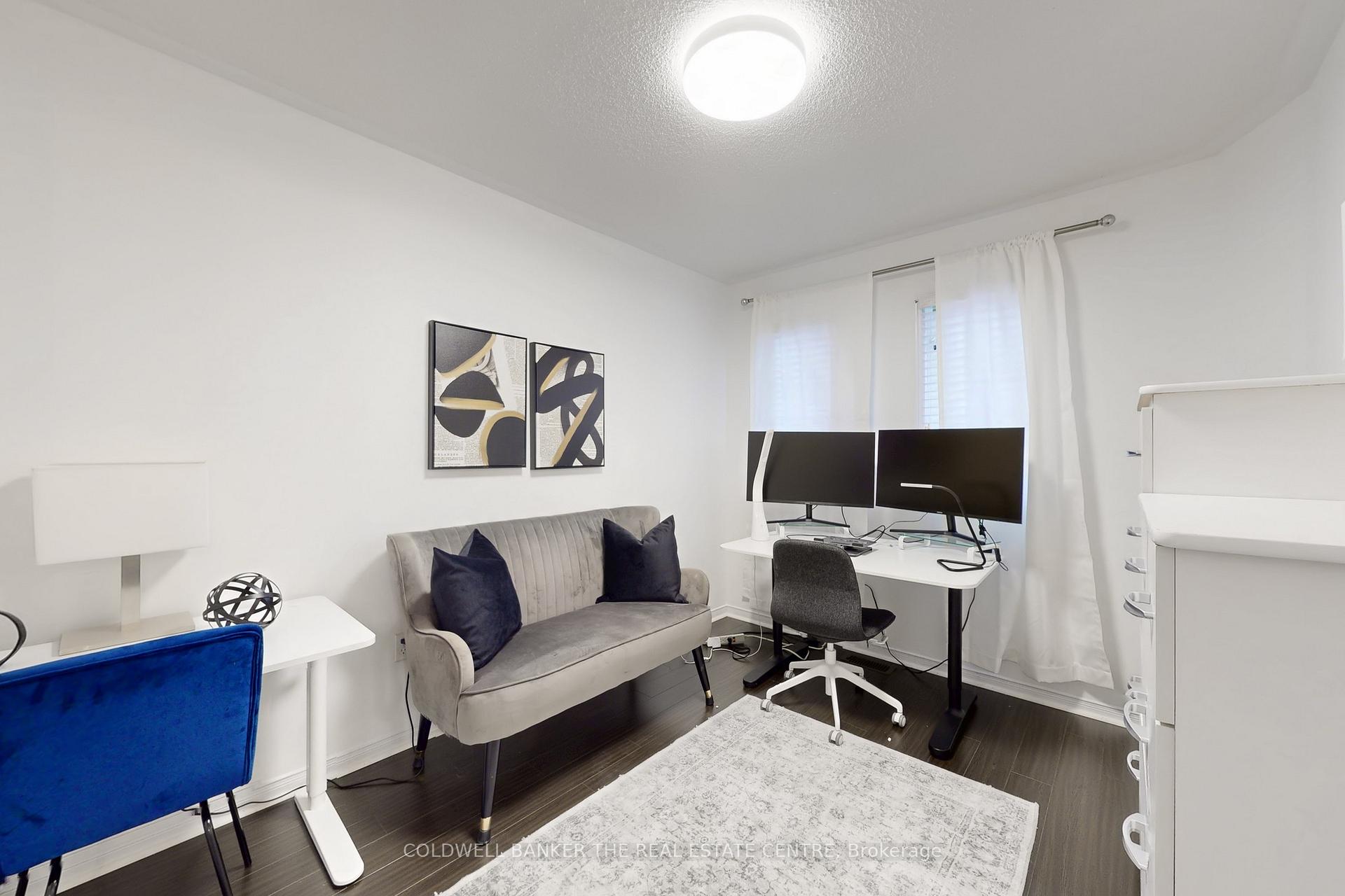 Photo 24 of 217 Stonebriar Drive N, Vaughan, Maple — HOMEH