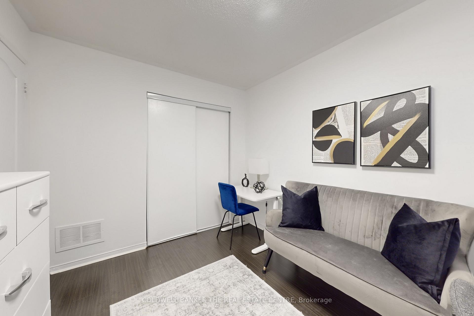 Photo 26 of 217 Stonebriar Drive N, Vaughan, Maple — HOMEH