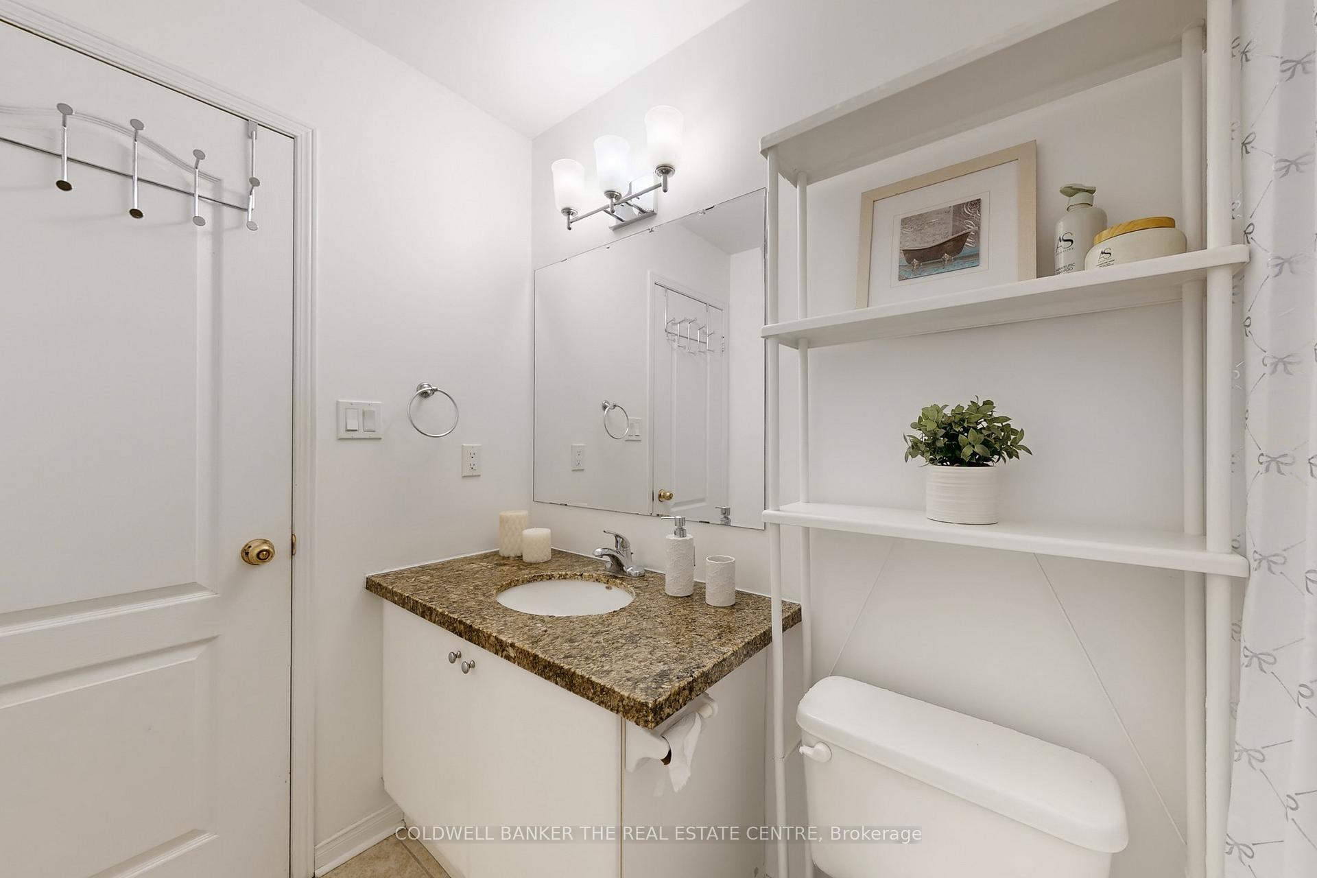 Photo 28 of 217 Stonebriar Drive N, Vaughan, Maple — HOMEH