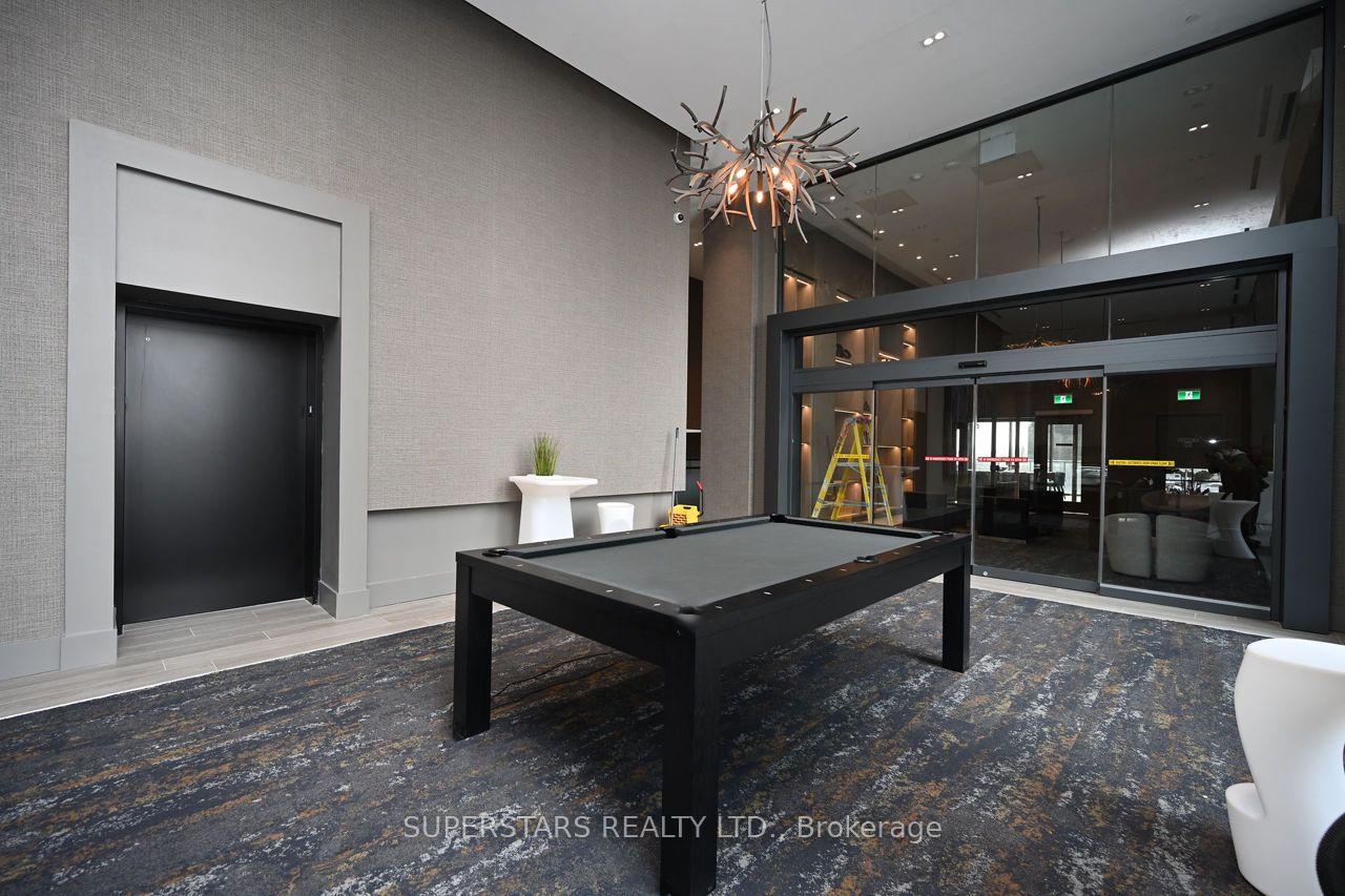 Photo 5 of Unit 421, 2450 Old Bronte Road, Oakville, Westmount — HOMEH