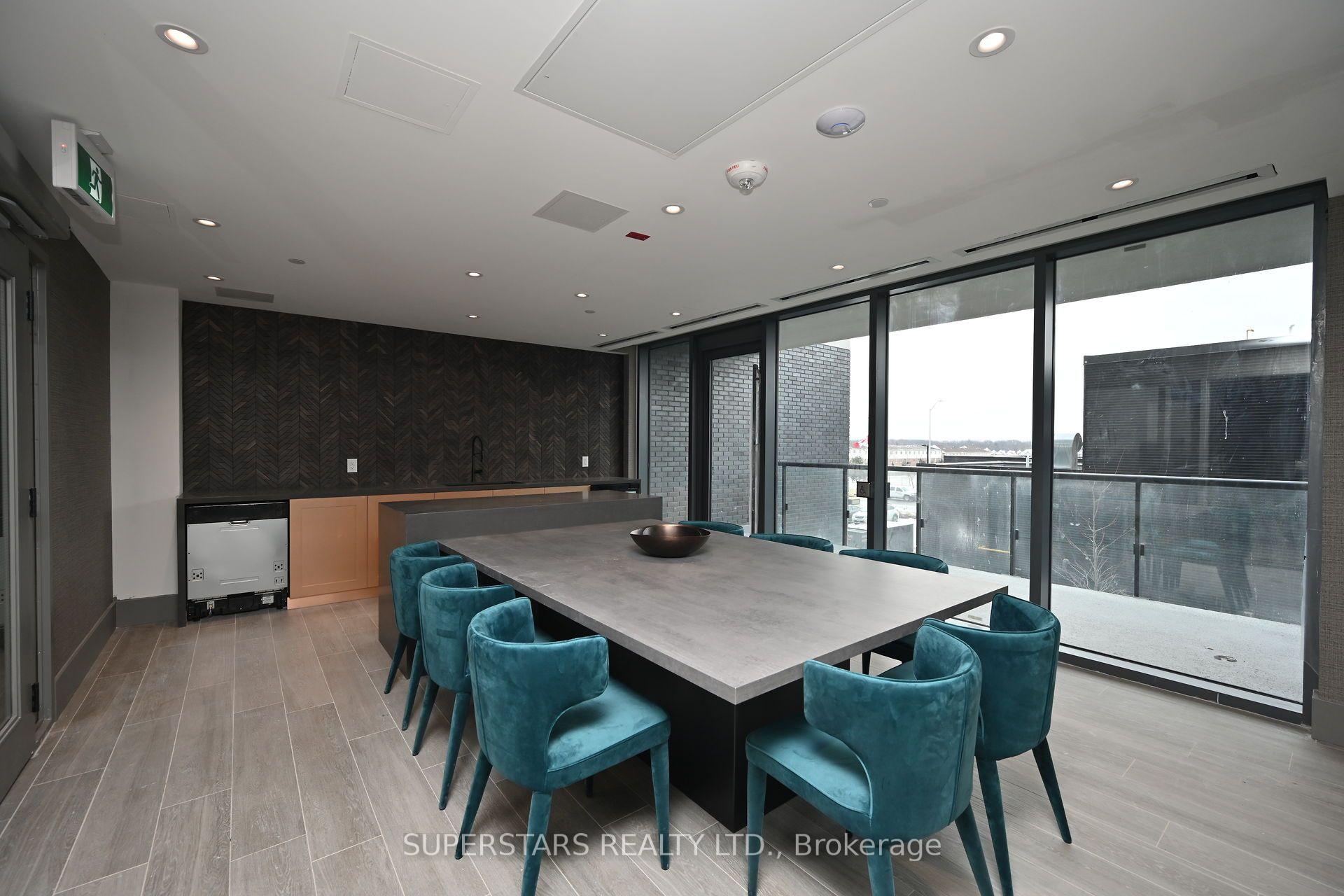 Photo 7 of Unit 421, 2450 Old Bronte Road, Oakville, Westmount — HOMEH