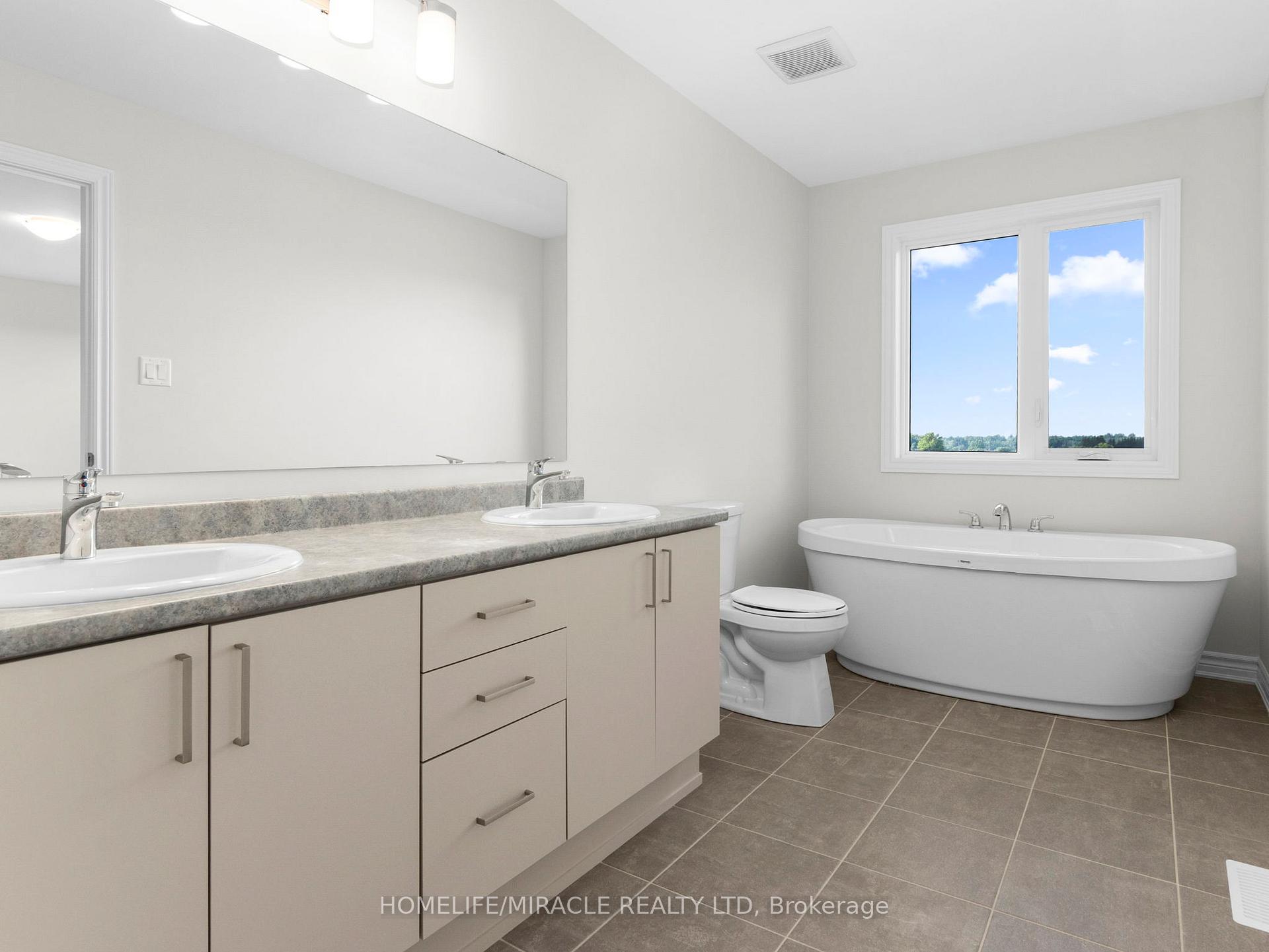 Photo 6 of 441 Fleet Canuck Private, Ottawa, Huntley Ward (South East) — HOMEH