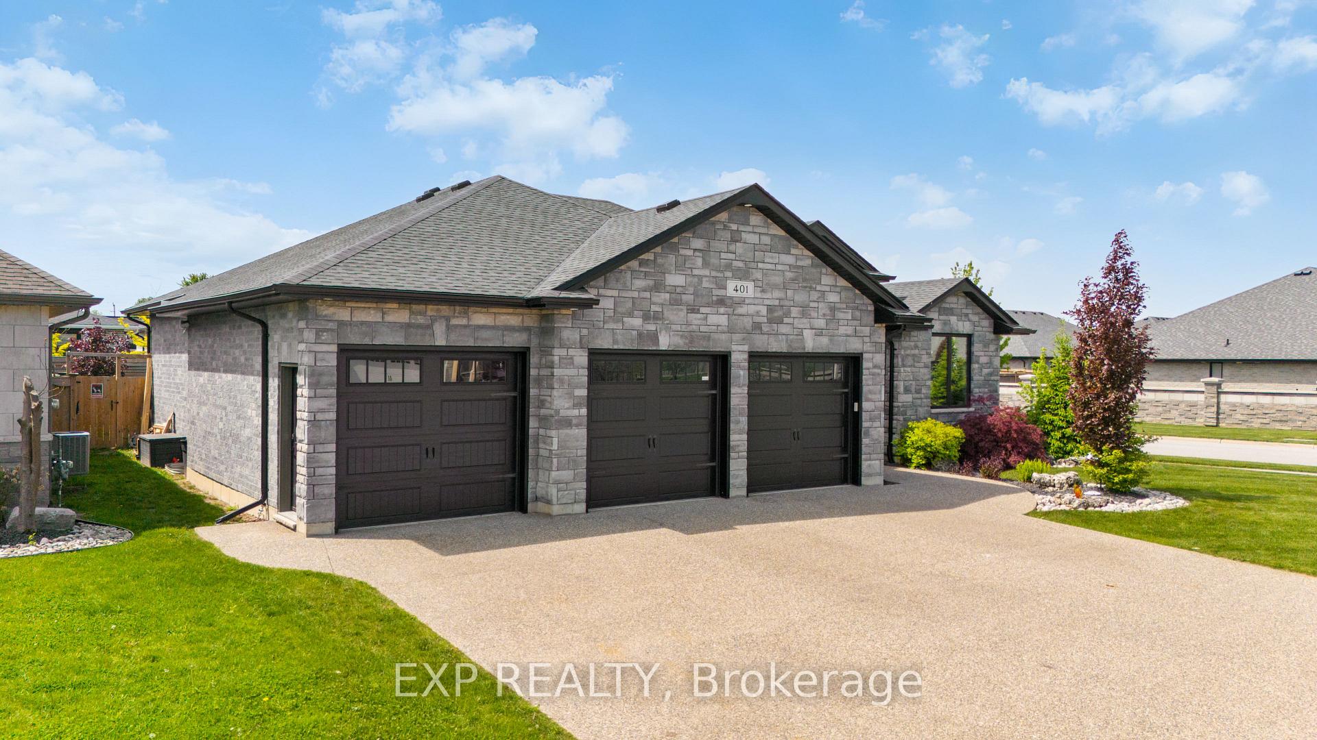 Photo 2 of 401 Rodriguez Drive, Sarnia — HOMEH