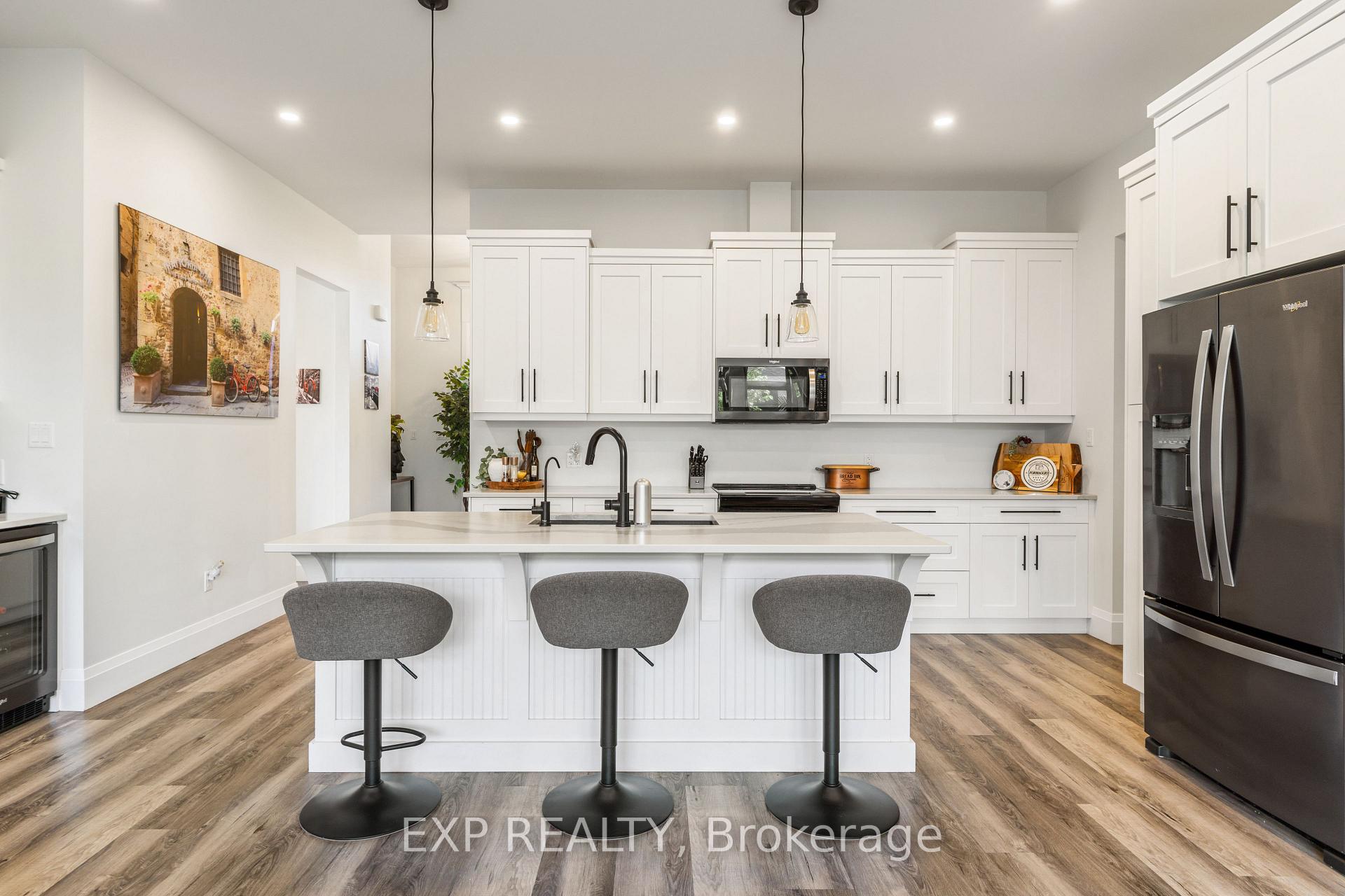 Photo 10 of 401 Rodriguez Drive, Sarnia — HOMEH