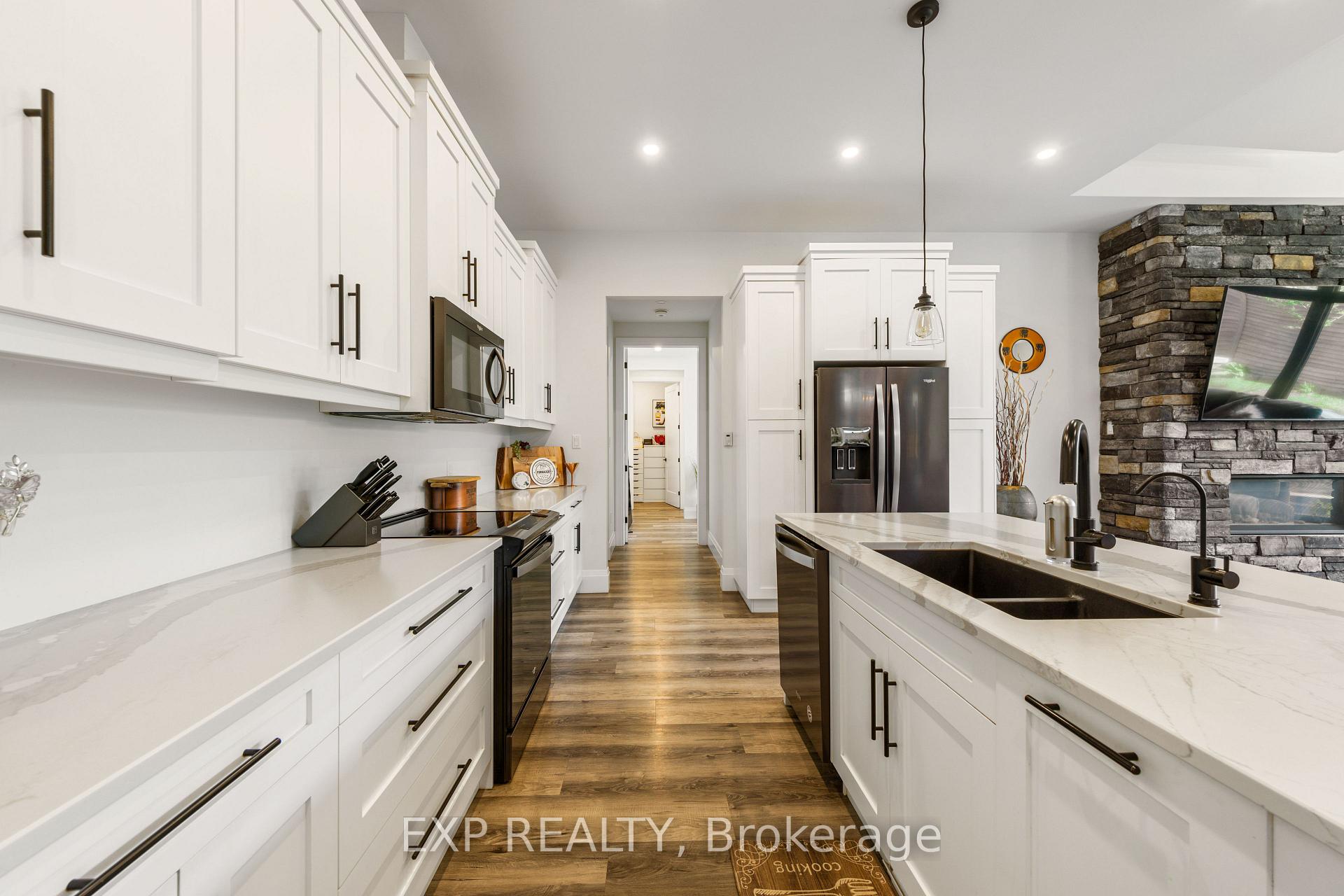 Photo 12 of 401 Rodriguez Drive, Sarnia — HOMEH
