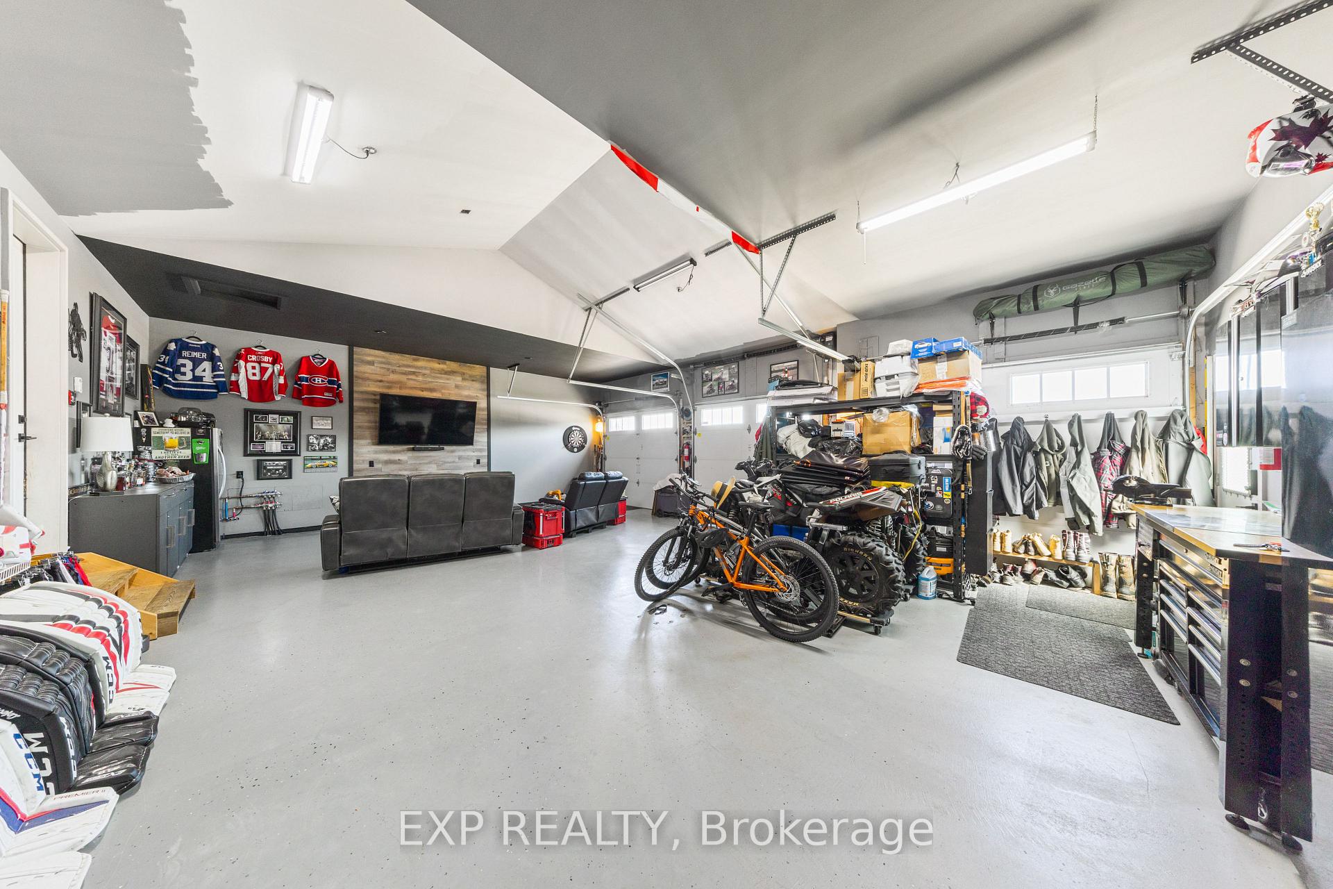 Photo 42 of 401 Rodriguez Drive, Sarnia — HOMEH