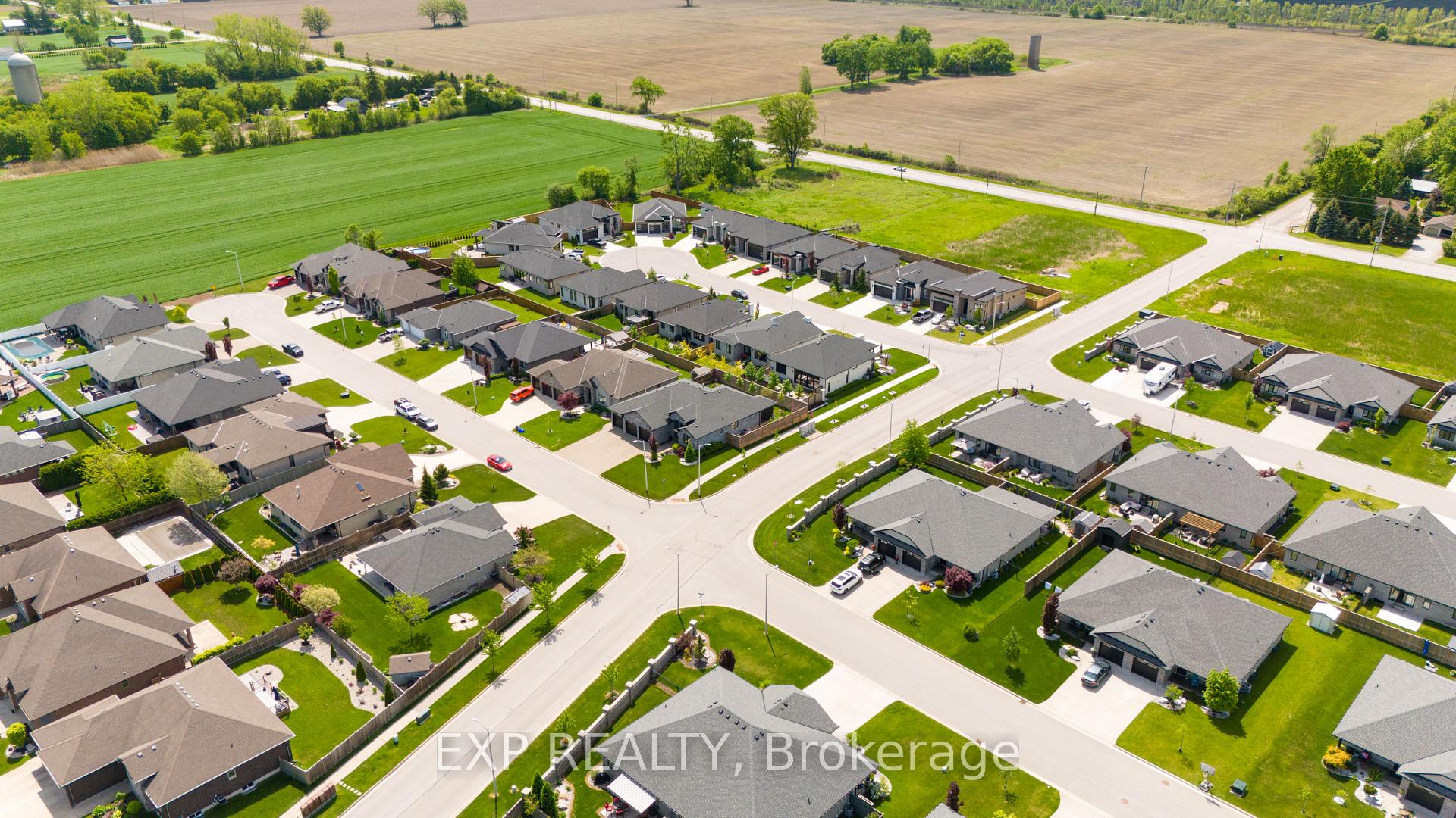 Photo 49 of 401 Rodriguez Drive, Sarnia — HOMEH