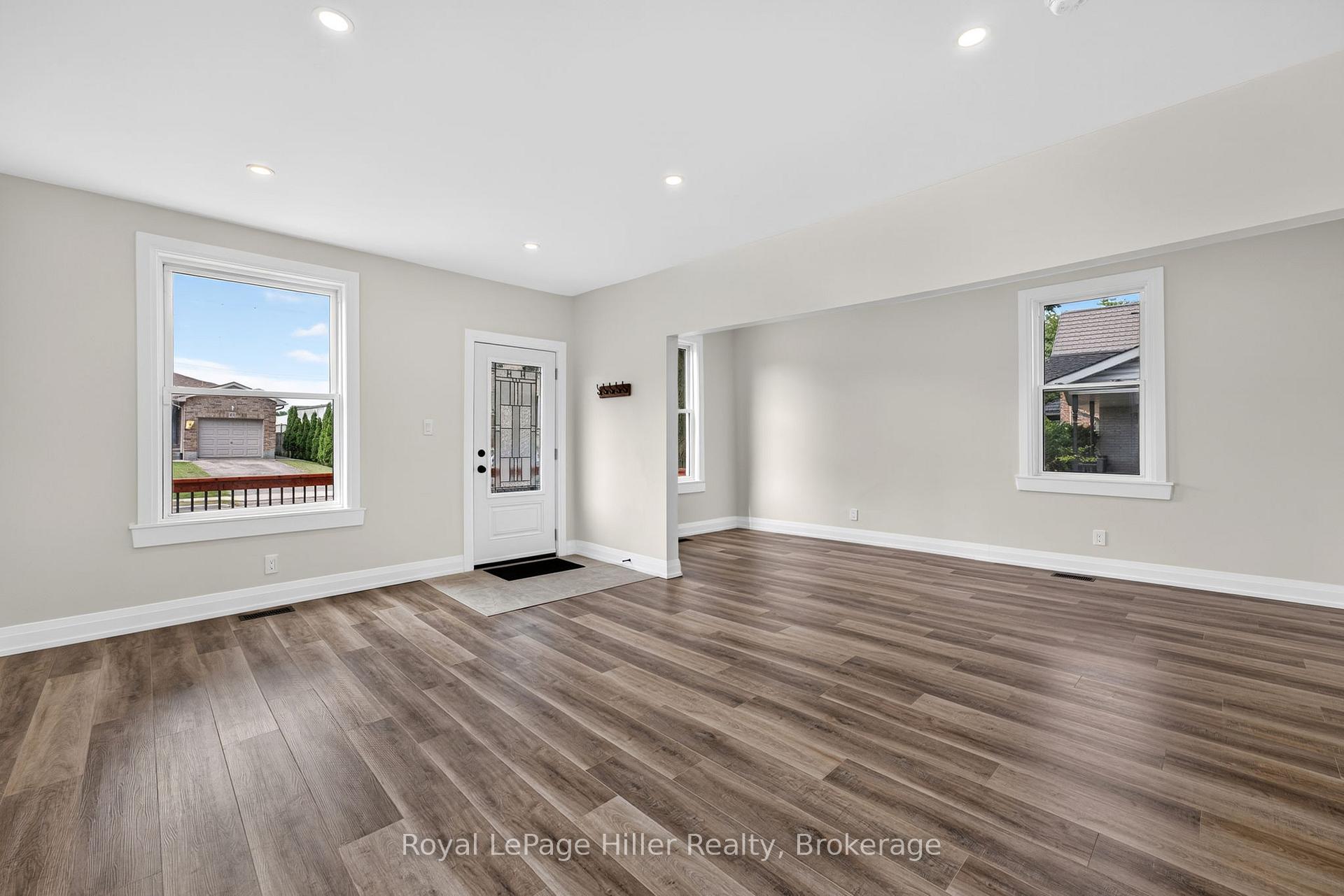 Photo 6 of 432 Albert Street, Stratford — HOMEH