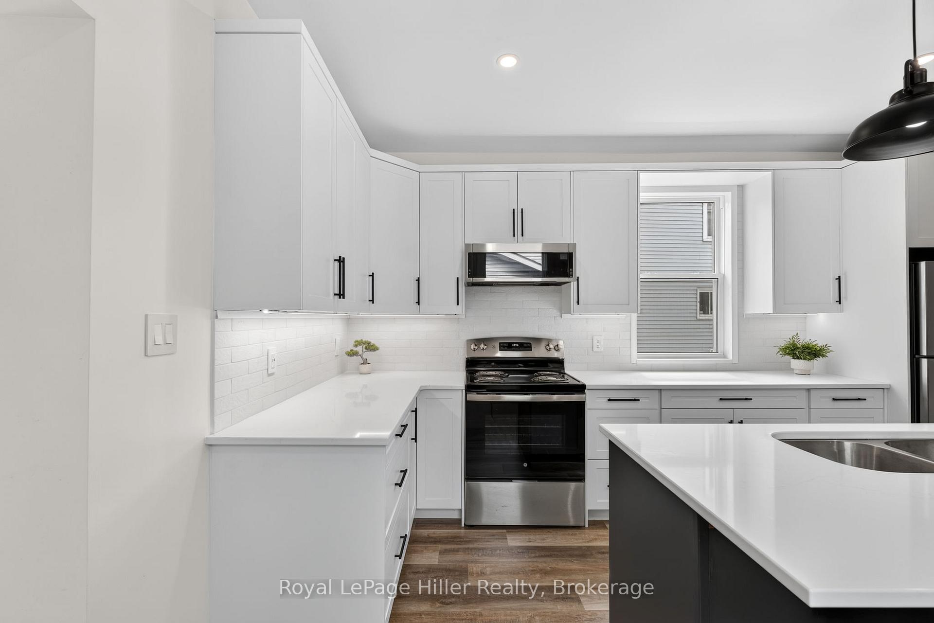 Photo 17 of 432 Albert Street, Stratford — HOMEH