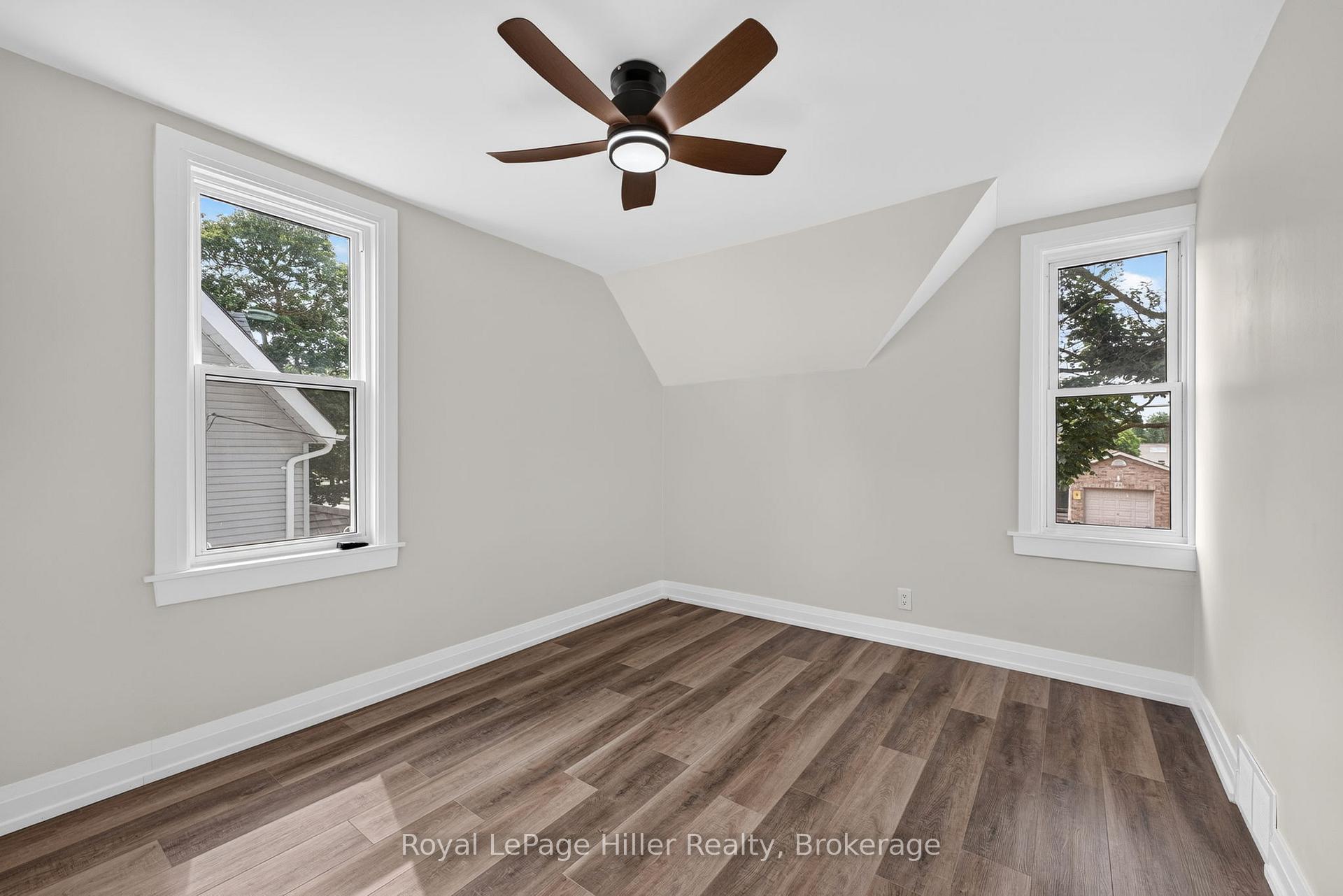 Photo 26 of 432 Albert Street, Stratford — HOMEH