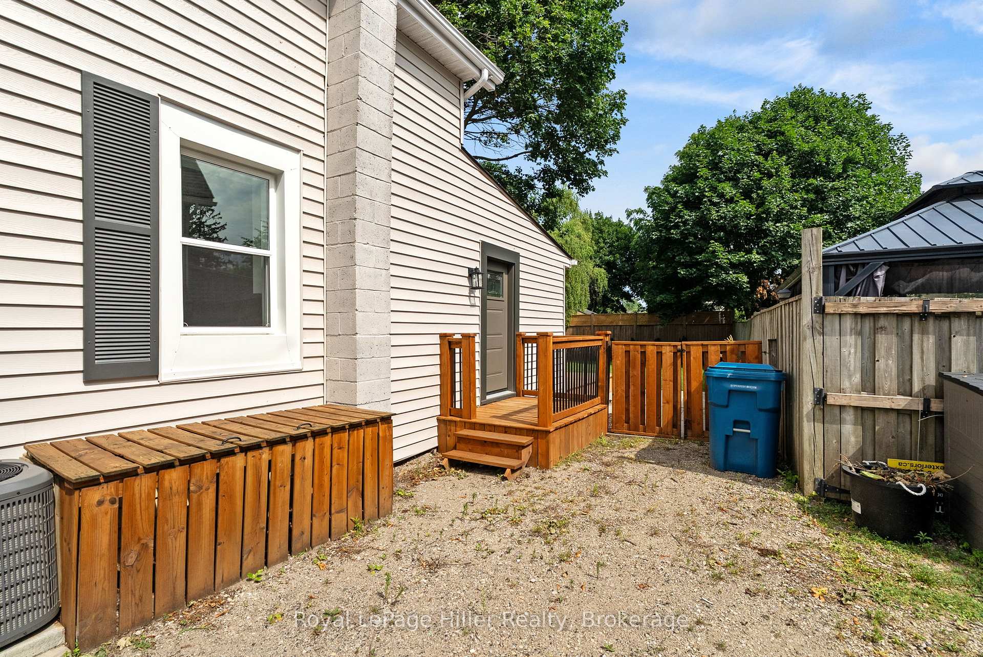 Photo 36 of 432 Albert Street, Stratford — HOMEH