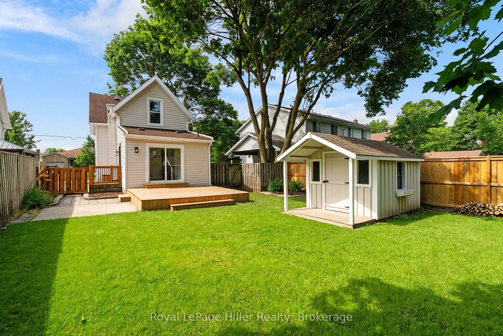Photo 41 of 432 Albert Street, Stratford — HOMEH