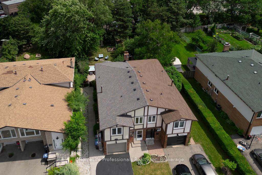Photo 2 of 2960 Windjammer Road, Mississauga, Erin Mills — HOMEH