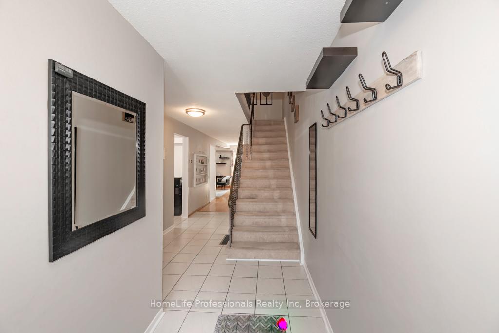Photo 3 of 2960 Windjammer Road, Mississauga, Erin Mills — HOMEH