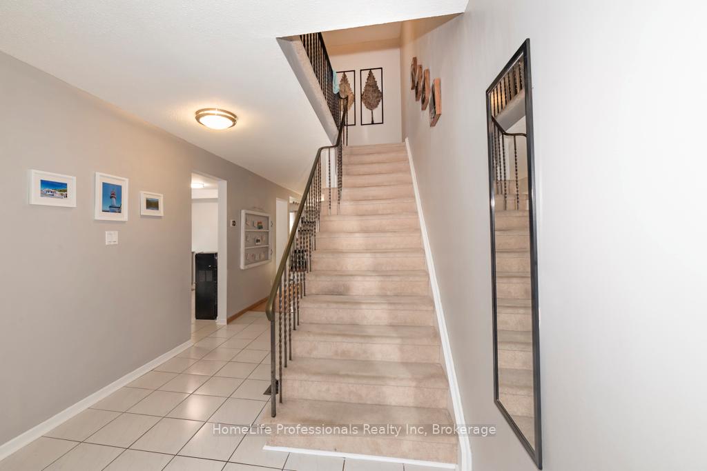 Photo 4 of 2960 Windjammer Road, Mississauga, Erin Mills — HOMEH