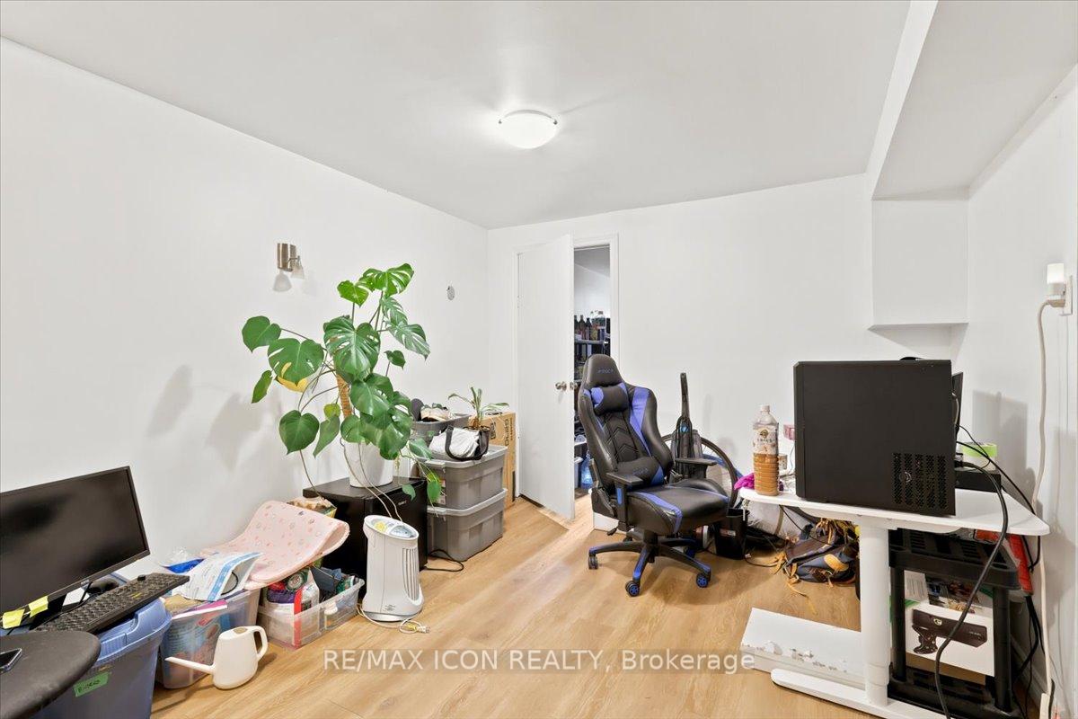 Photo 25 of 6 Tamarack Court, Cambridge, Grow Community Centre — HOMEH