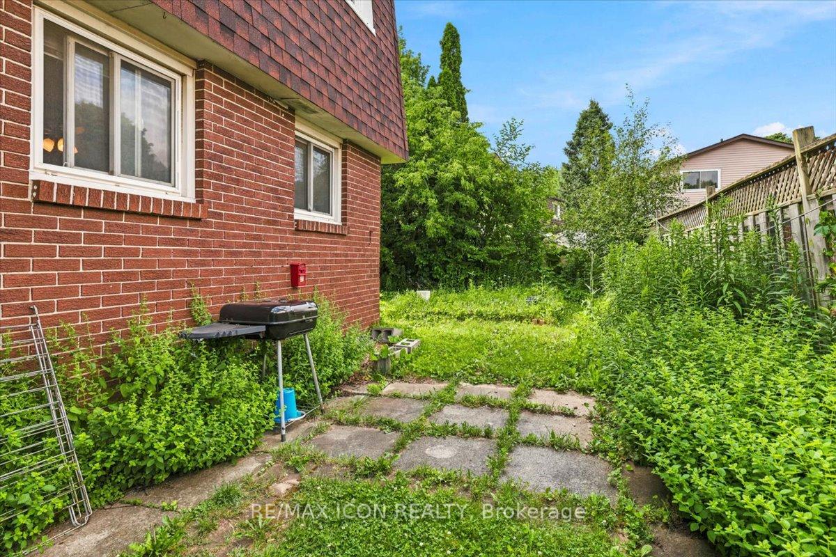 Photo 32 of 6 Tamarack Court, Cambridge, Grow Community Centre — HOMEH