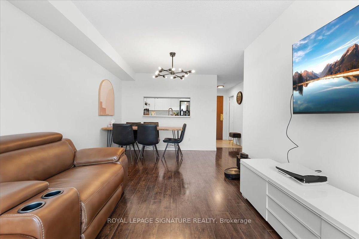 Photo 10 of Unit 721, 1700 Eglinton Avenue E, North York, Victoria Village — HOMEH