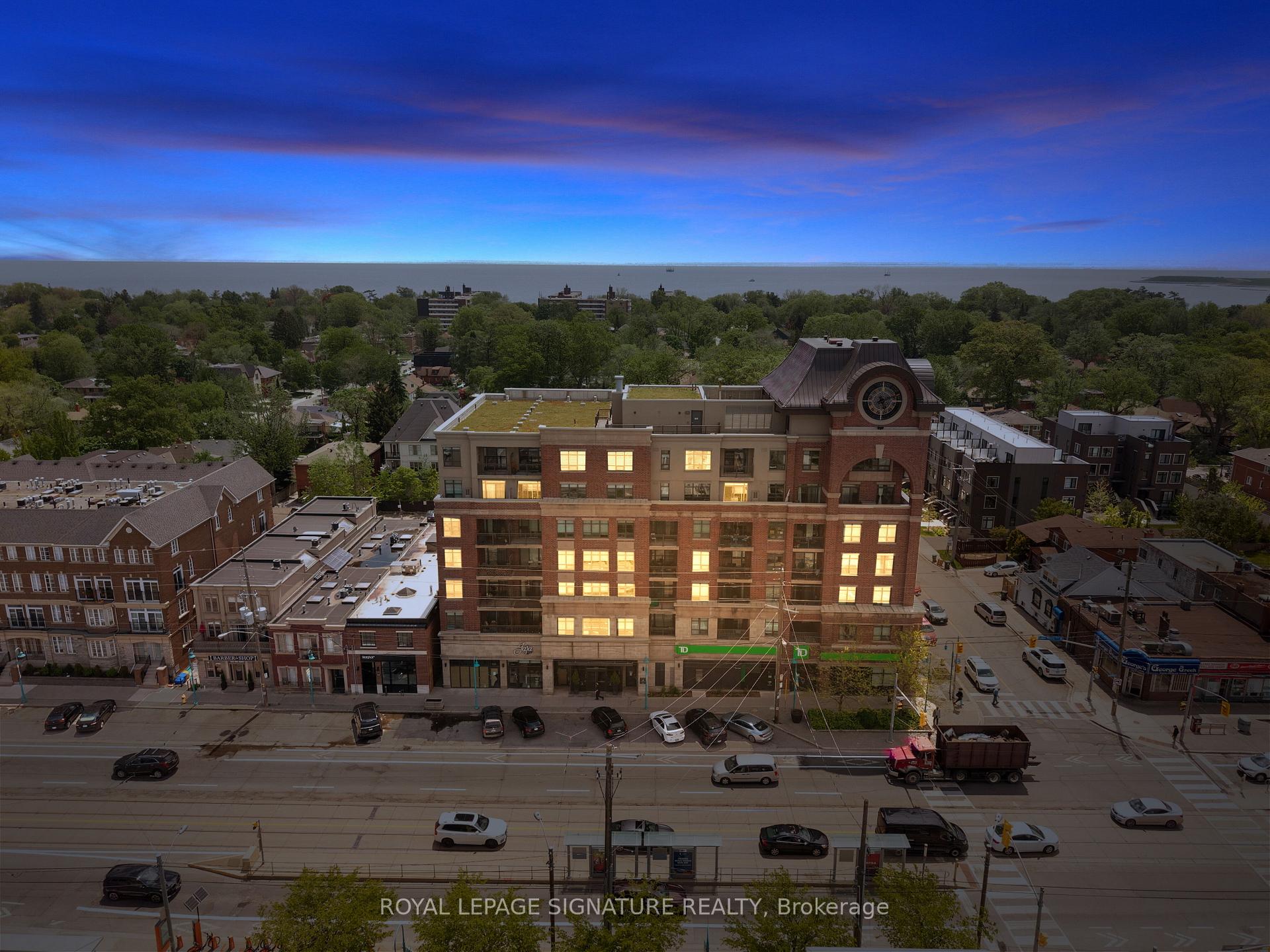 Front of Unit 303, 3563 Lake Shore Boulevard W