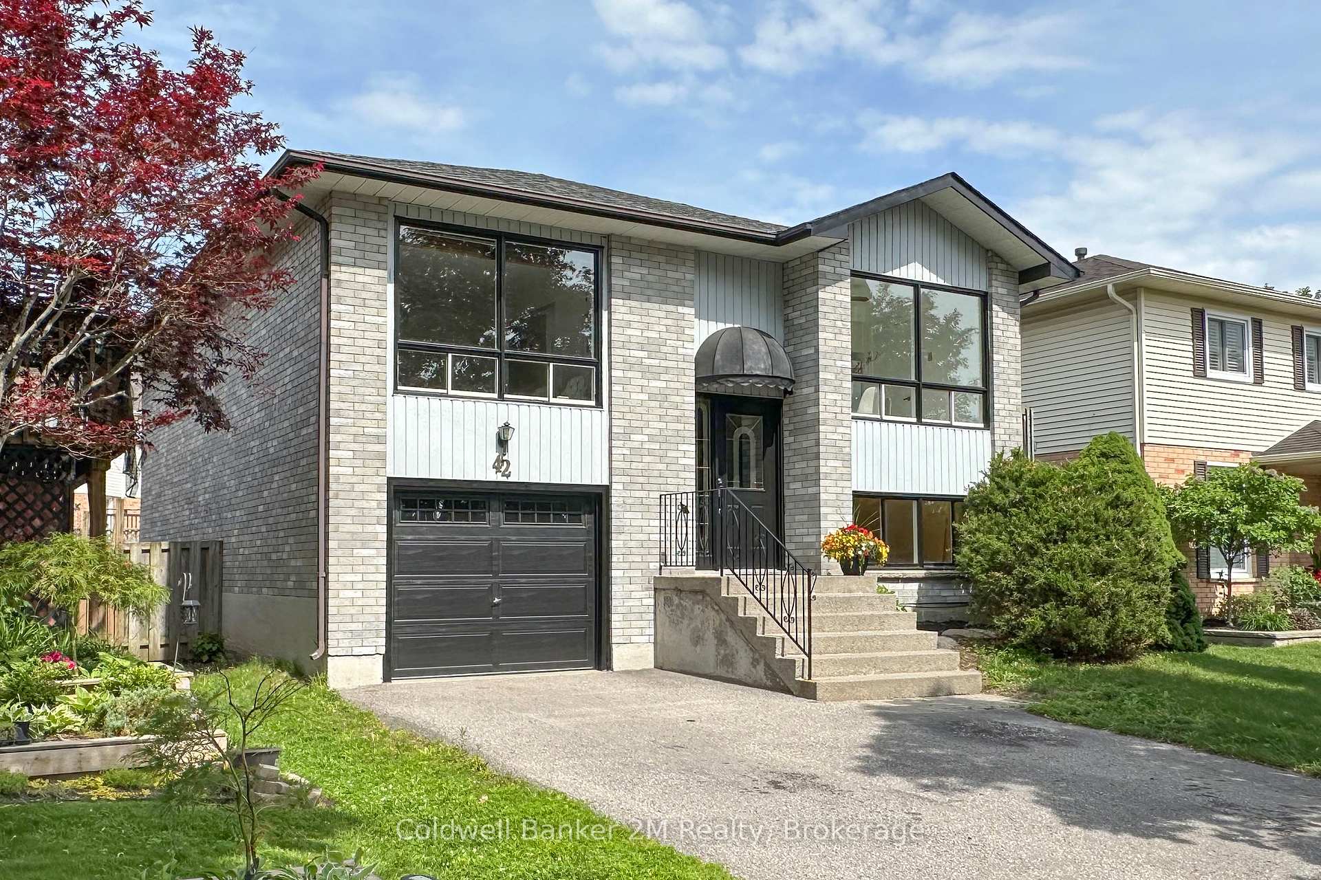 Photo 2 of 42 Kintyre Street, Clarington, Courtice — HOMEH