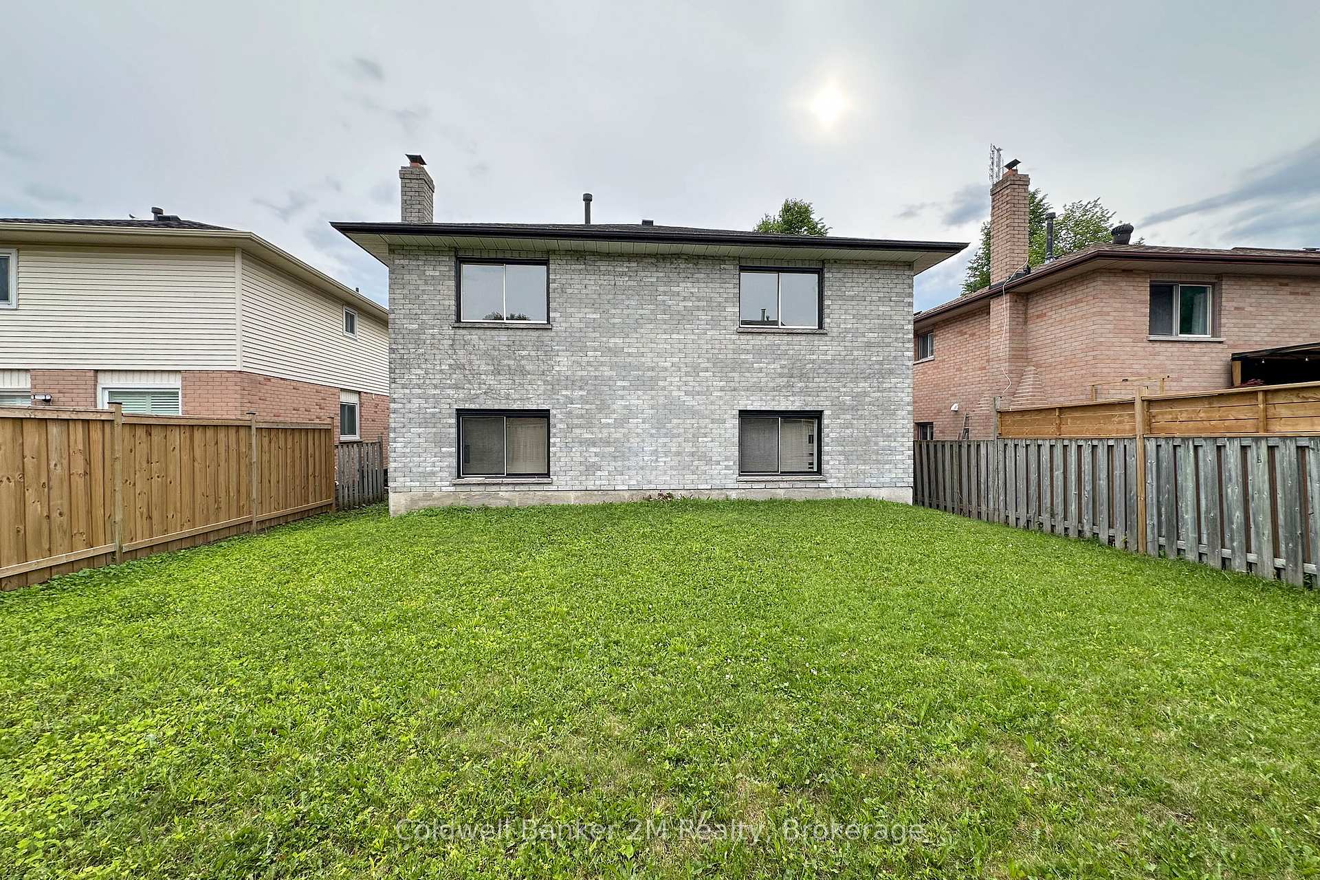 Photo 24 of 42 Kintyre Street, Clarington, Courtice — HOMEH