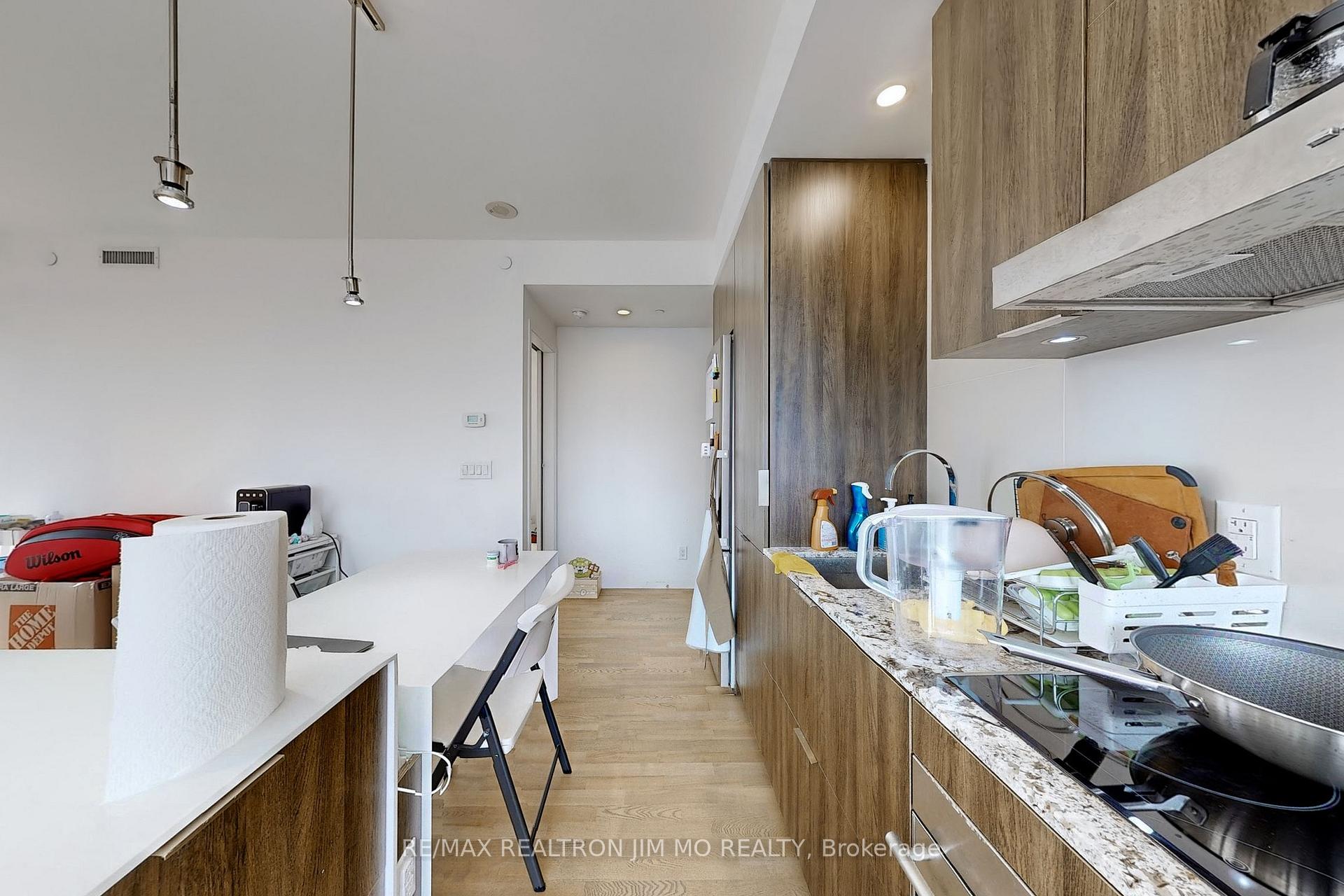 Photo 8 of Unit 2304, 1 Bloor Street E, Toronto, Church-Yonge Corridor — HOMEH