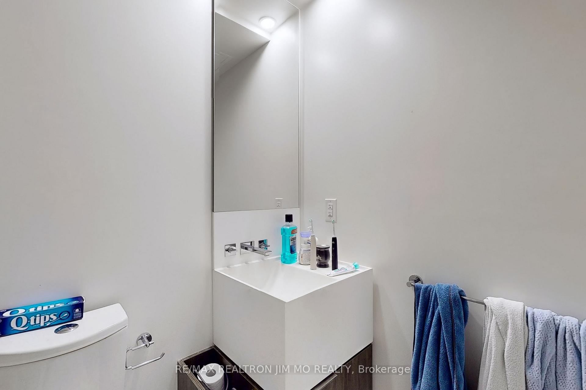 Photo 18 of Unit 2304, 1 Bloor Street E, Toronto, Church-Yonge Corridor — HOMEH