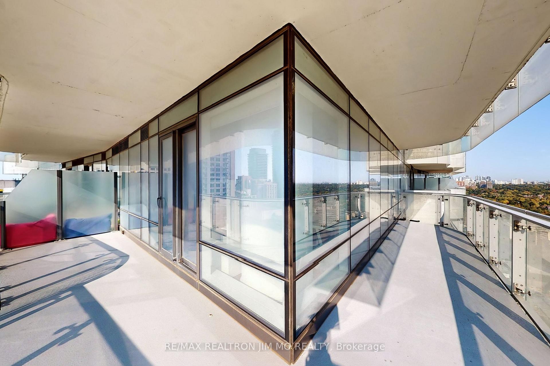 Photo 23 of Unit 2304, 1 Bloor Street E, Toronto, Church-Yonge Corridor — HOMEH