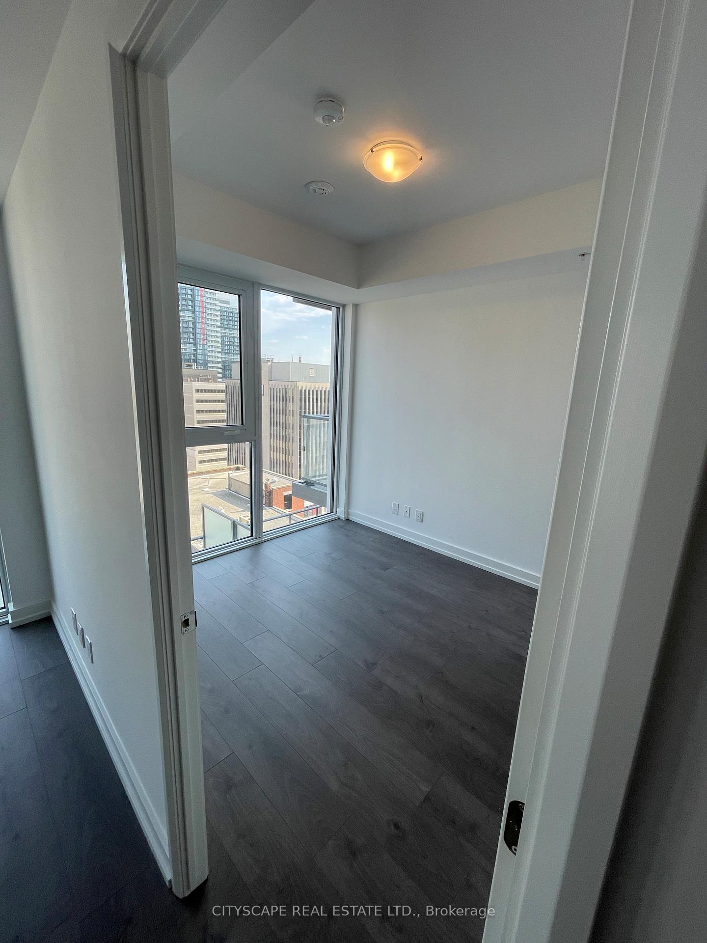 Photo 2 of Unit 1816, 75 James Street, Hamilton, Corktown — HOMEH