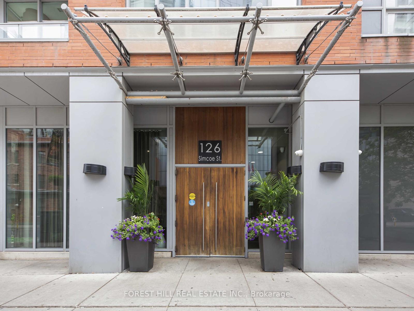 Photo 2 of Unit 1407, 126 Simcoe Street, Toronto, Waterfront Communities — HOMEH