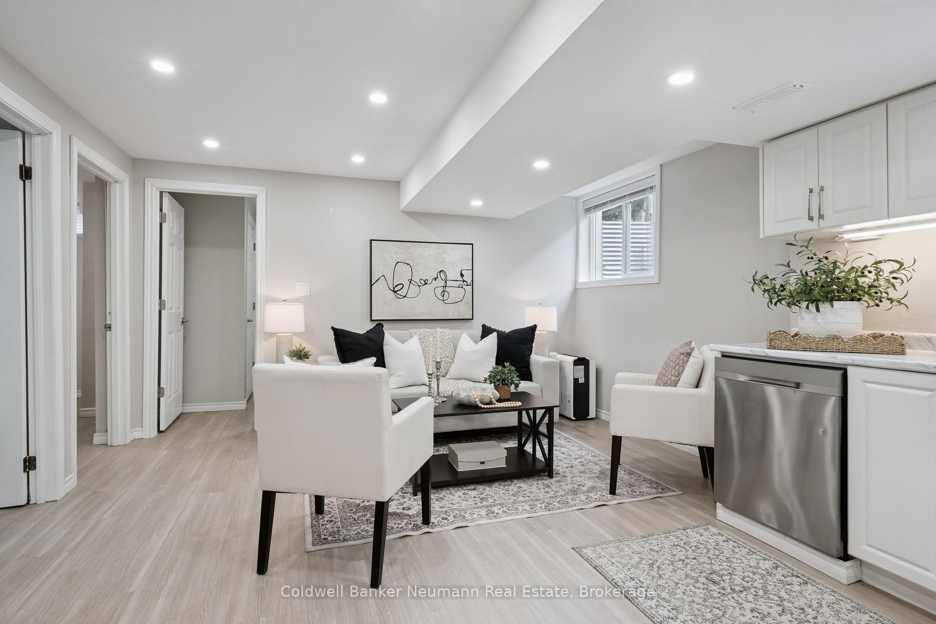 Photo 5 of Unit 2, 364 Imperial Road S, Guelph, Willow West/Sugarbush/West Acres — HOMEH
