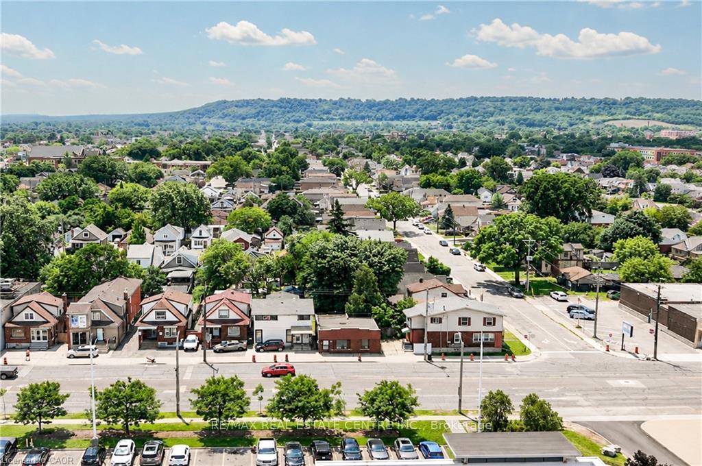 Photo 24 of 1274 Barton Street E, Hamilton, Crown Point — HOMEH