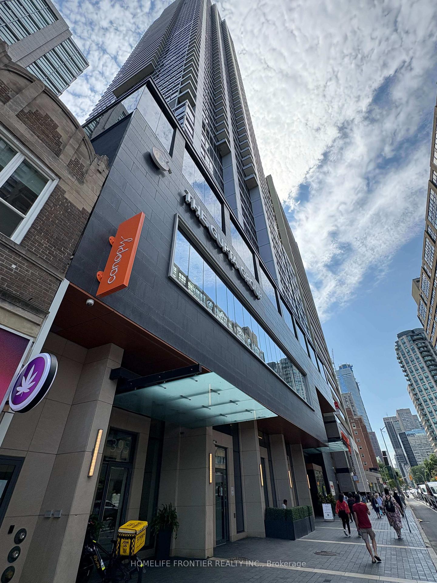 Front of Unit 2101, 395 Bloor Street E