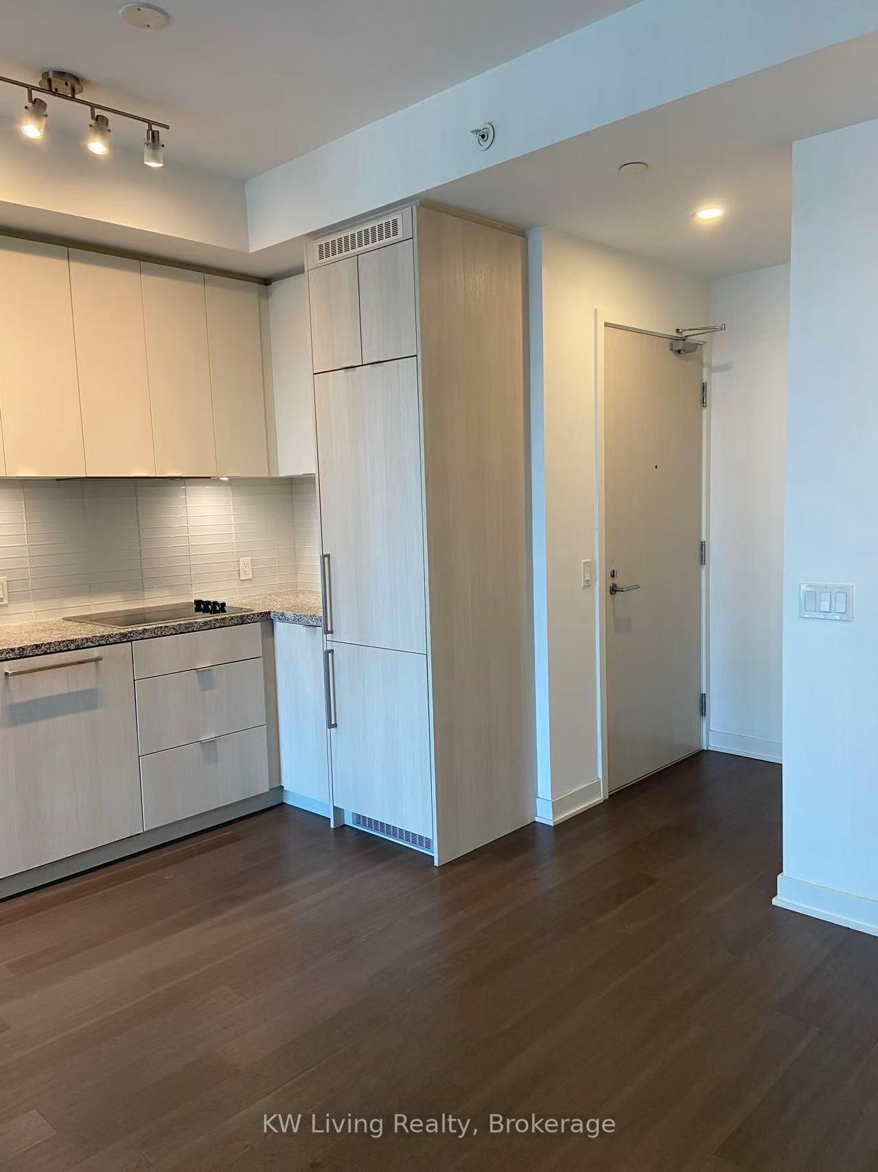 Photo 2 of Unit 2707, 115 Blue Jays Way, Toronto, Waterfront Communities — HOMEH