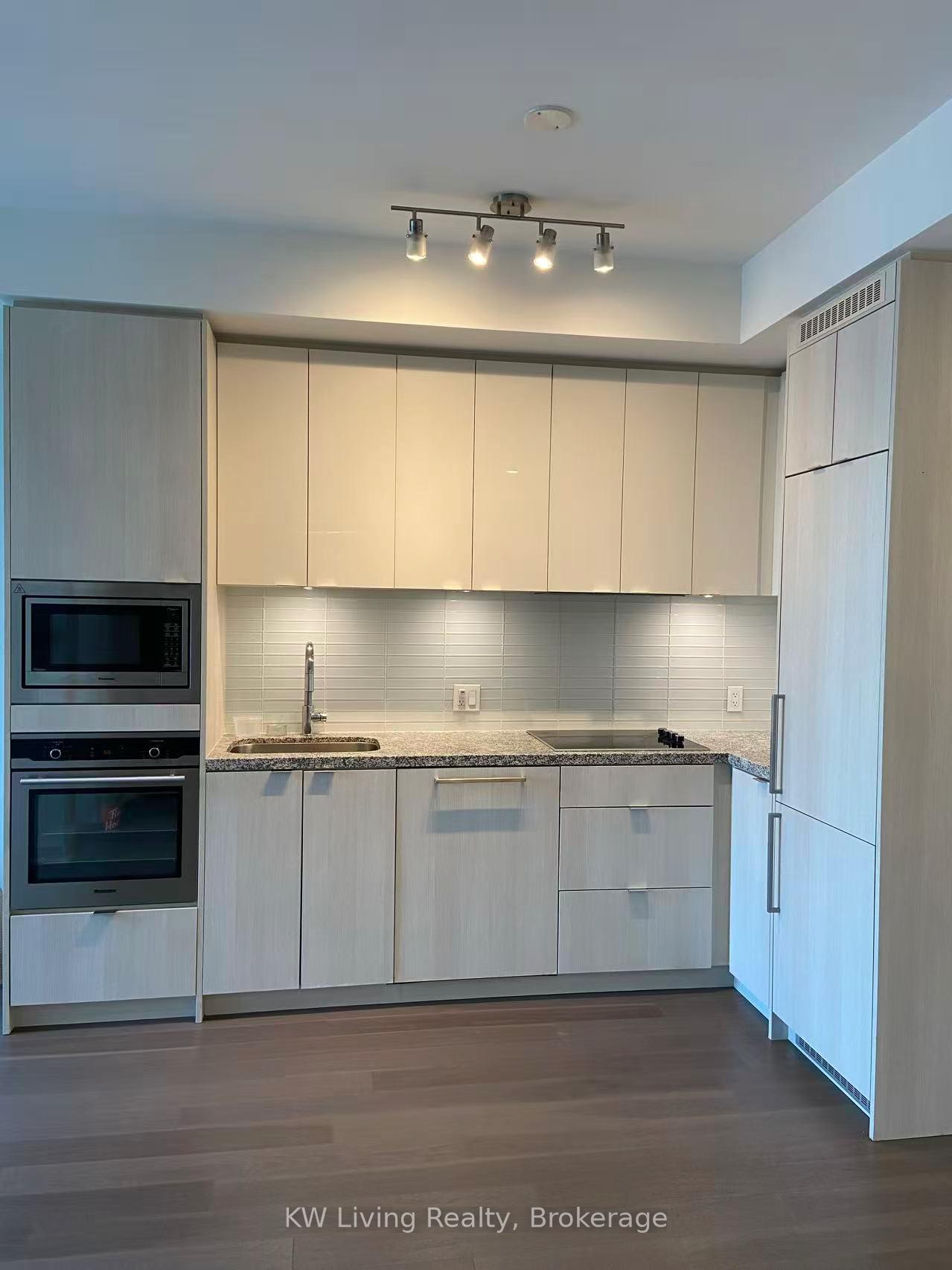 Photo 3 of Unit 2707, 115 Blue Jays Way, Toronto, Waterfront Communities — HOMEH