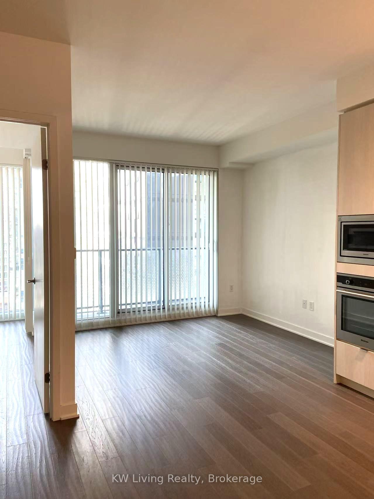 Photo 5 of Unit 2707, 115 Blue Jays Way, Toronto, Waterfront Communities — HOMEH