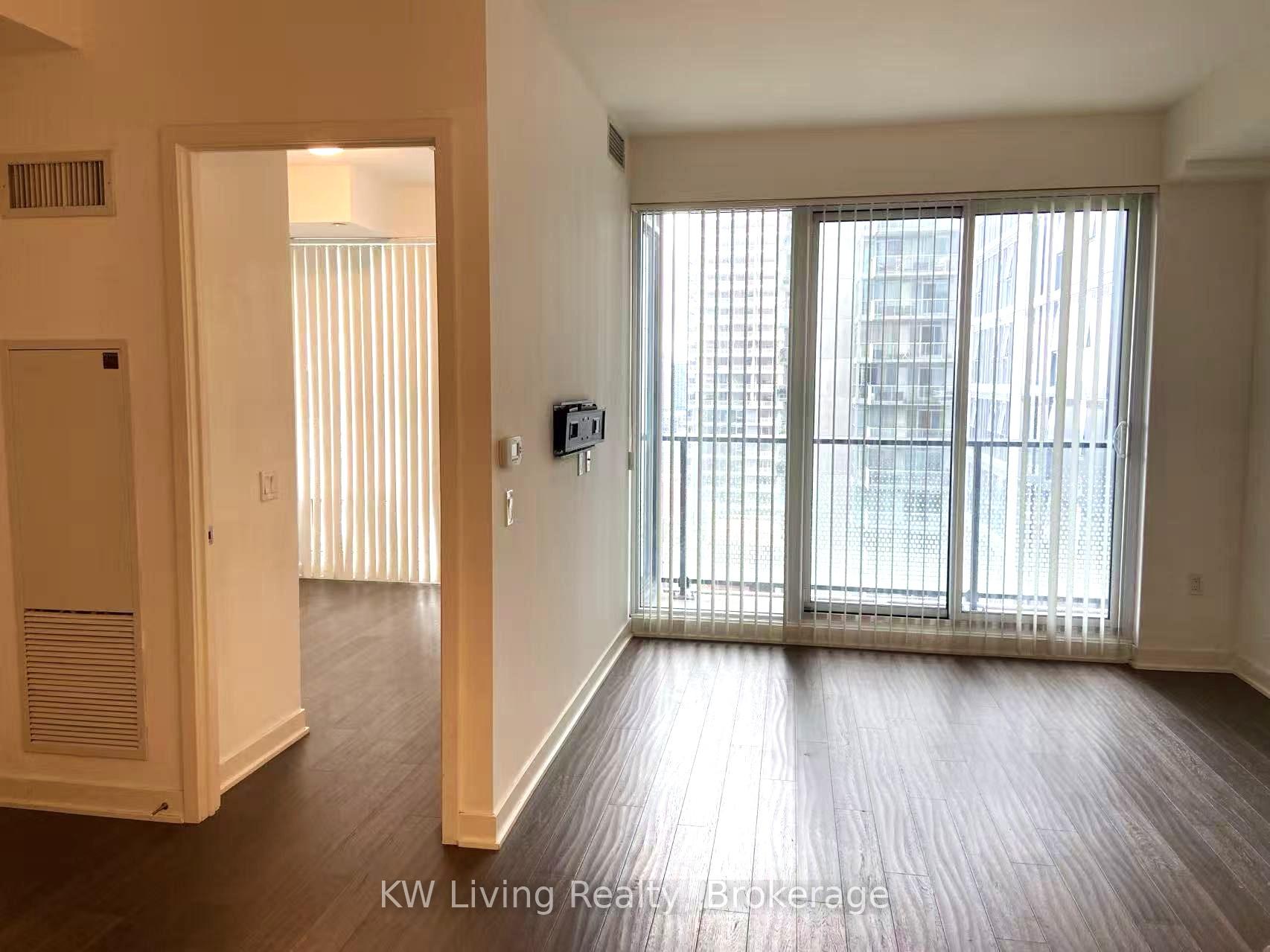 Photo 6 of Unit 2707, 115 Blue Jays Way, Toronto, Waterfront Communities — HOMEH
