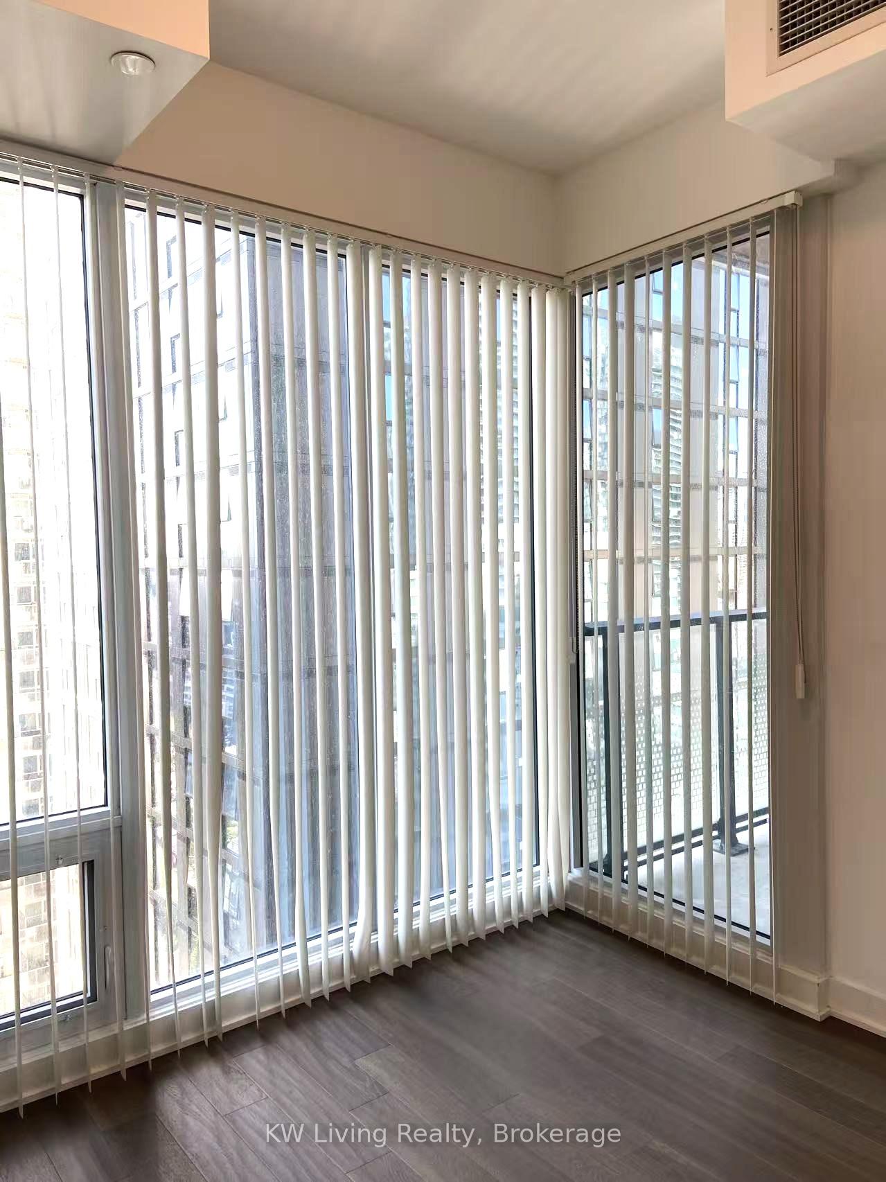 Photo 8 of Unit 2707, 115 Blue Jays Way, Toronto, Waterfront Communities — HOMEH