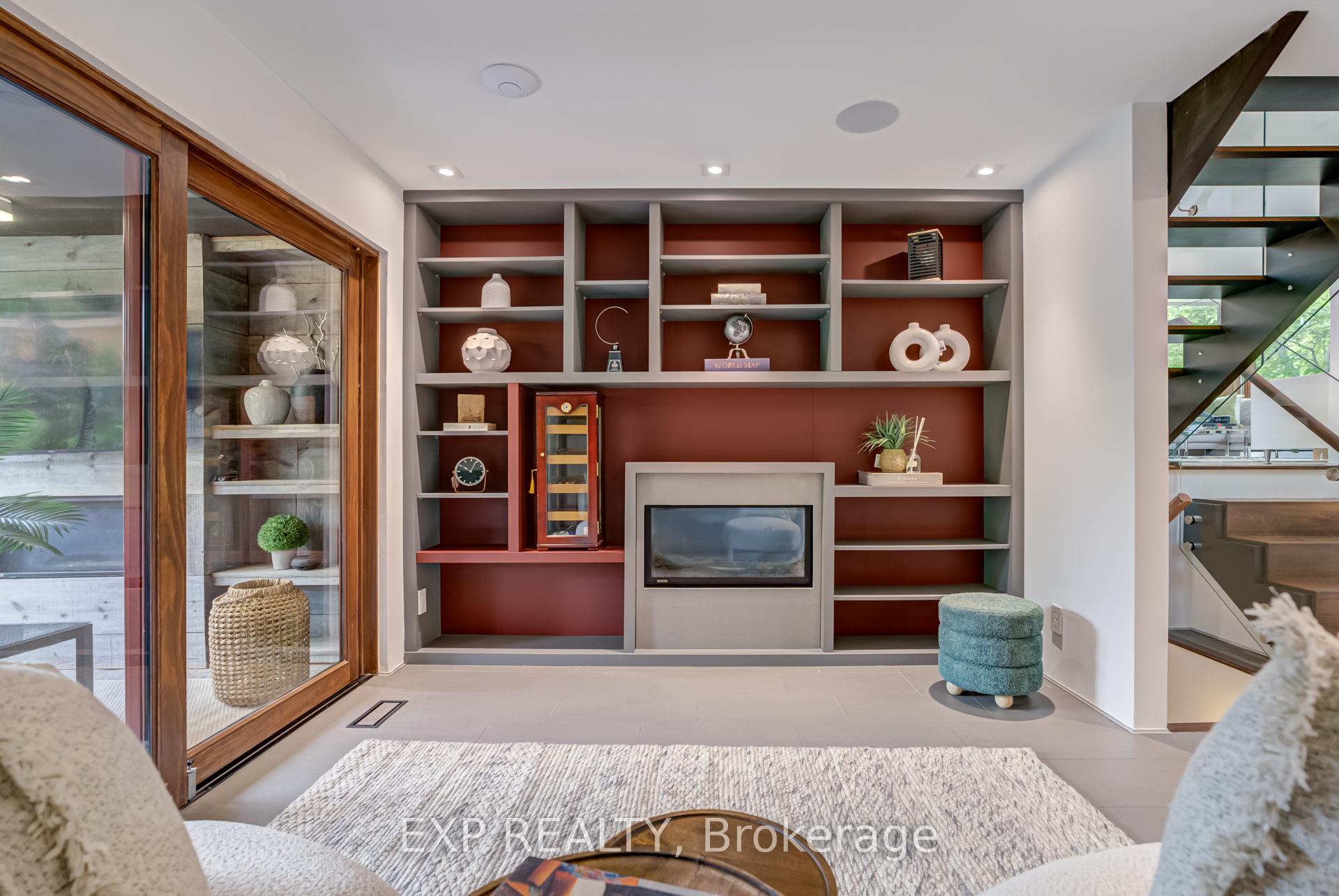 Photo 9 of 26 Richmond Drive, Brampton, Brampton East — HOMEH