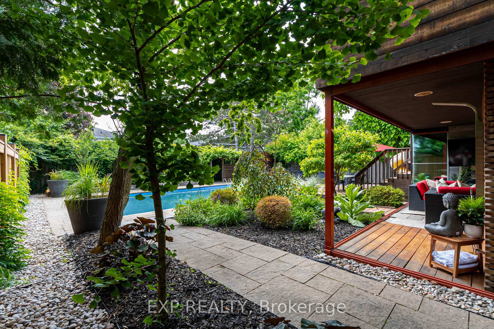 Photo 29 of 26 Richmond Drive, Brampton, Brampton East — HOMEH