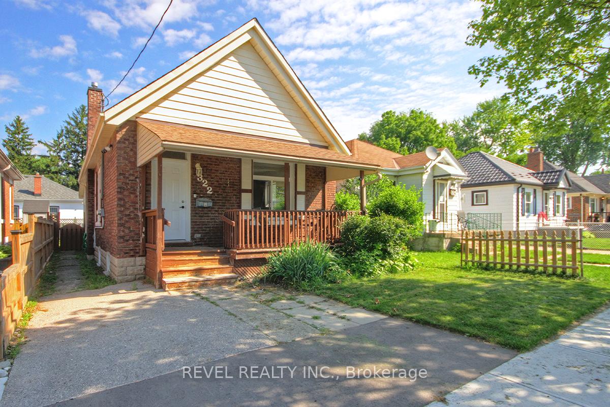 Front of 322 Mornington Avenue