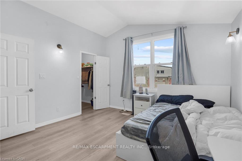 Photo 12 of 11 Wright Avenue, Hamilton, Landsdale — HOMEH