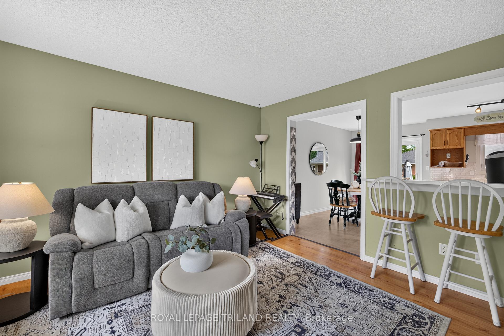 Photo 11 of 400 Highview Drive, St. Thomas — HOMEH
