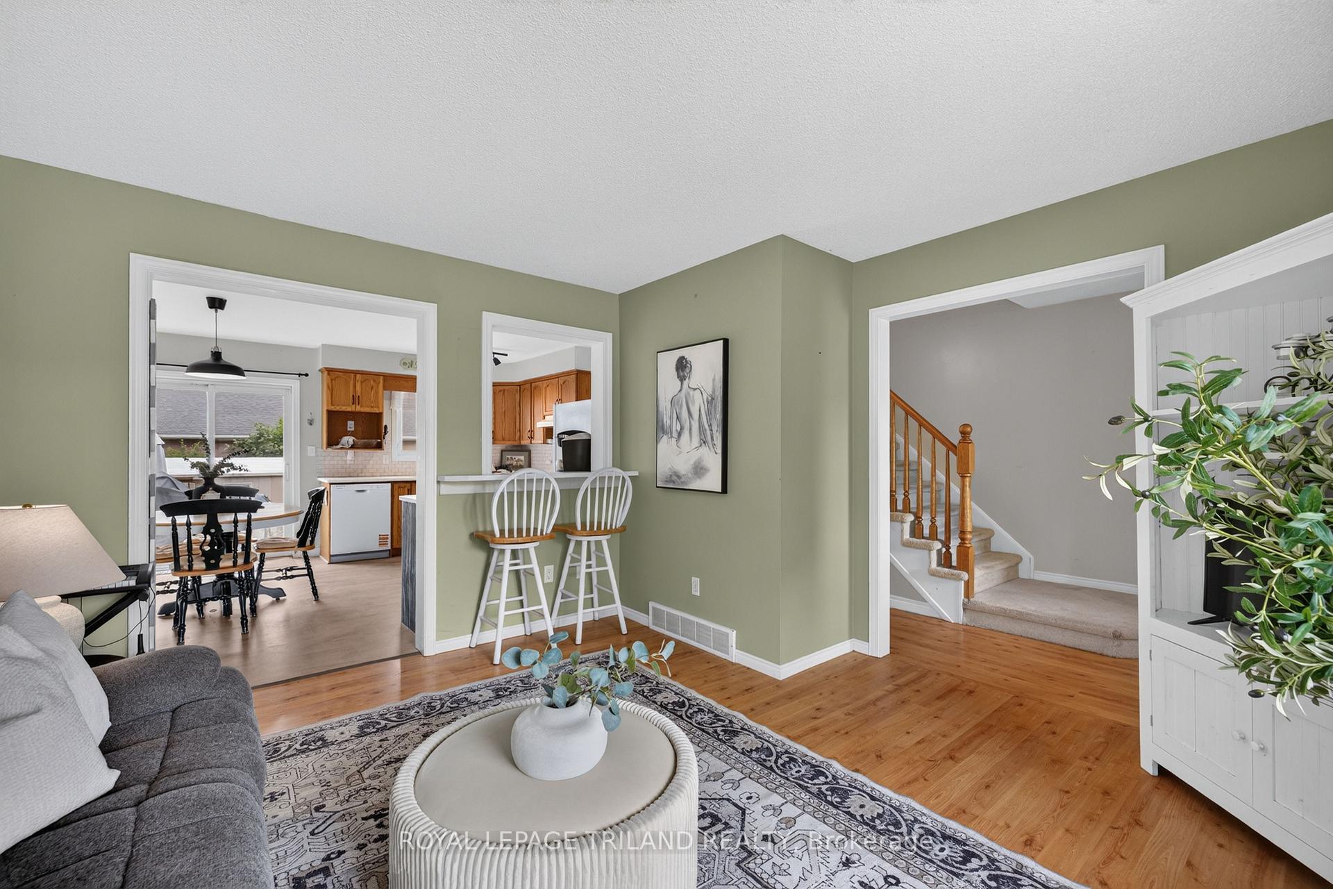 Photo 12 of 400 Highview Drive, St. Thomas — HOMEH