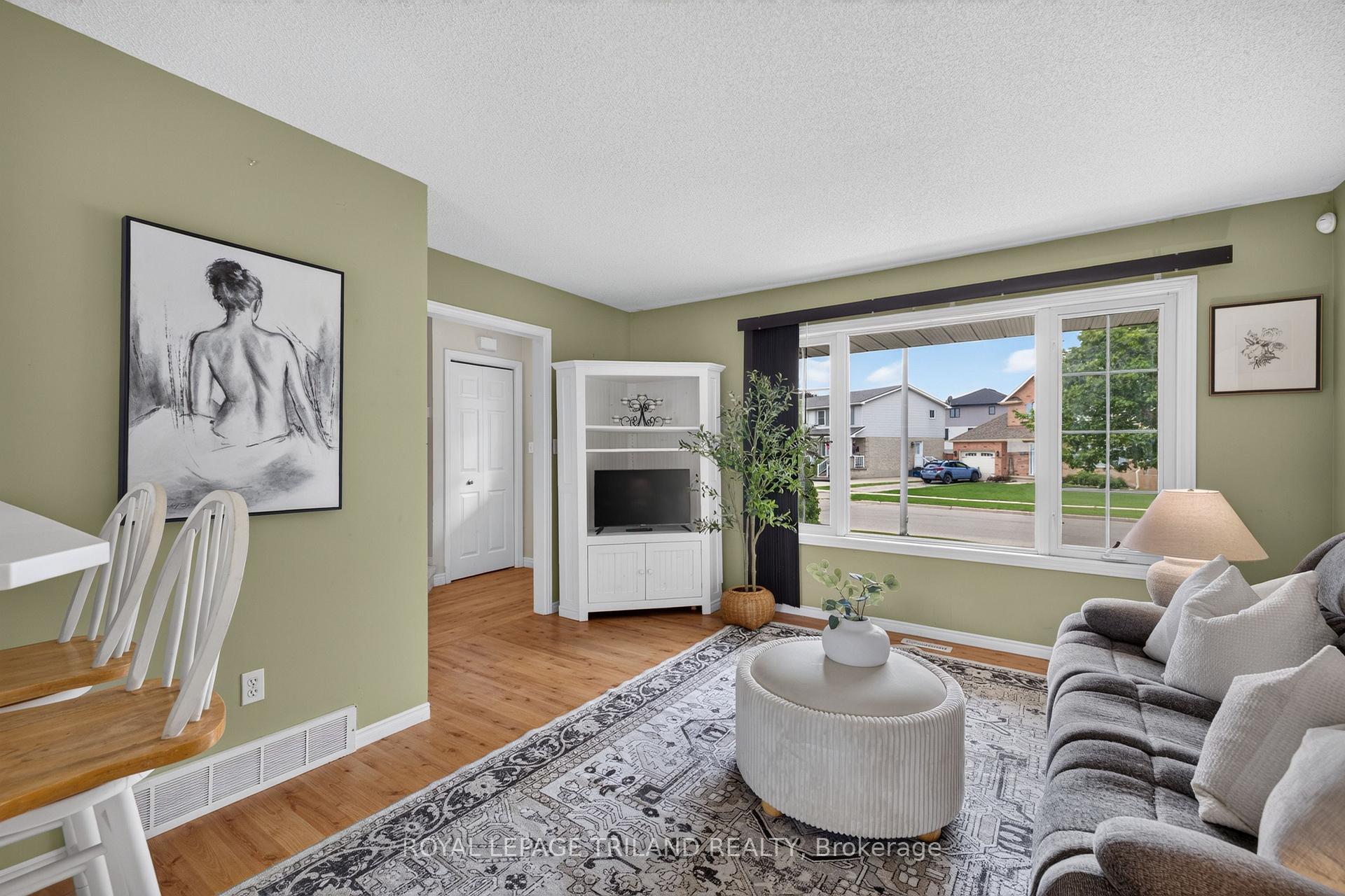 Photo 14 of 400 Highview Drive, St. Thomas — HOMEH