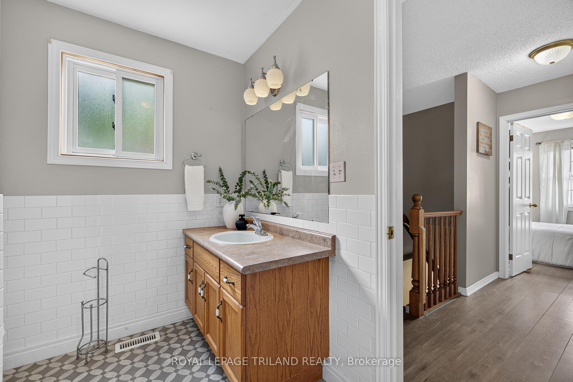 Photo 26 of 400 Highview Drive, St. Thomas — HOMEH
