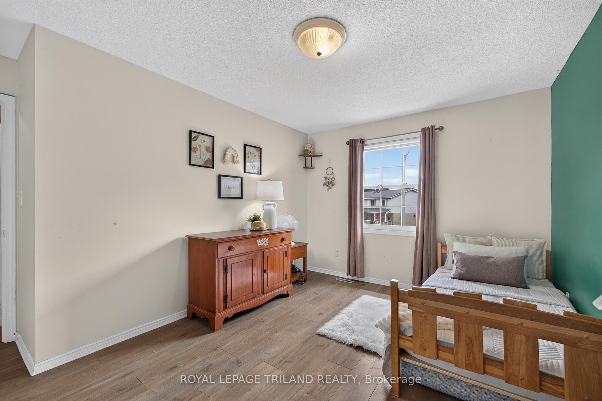 Photo 29 of 400 Highview Drive, St. Thomas — HOMEH