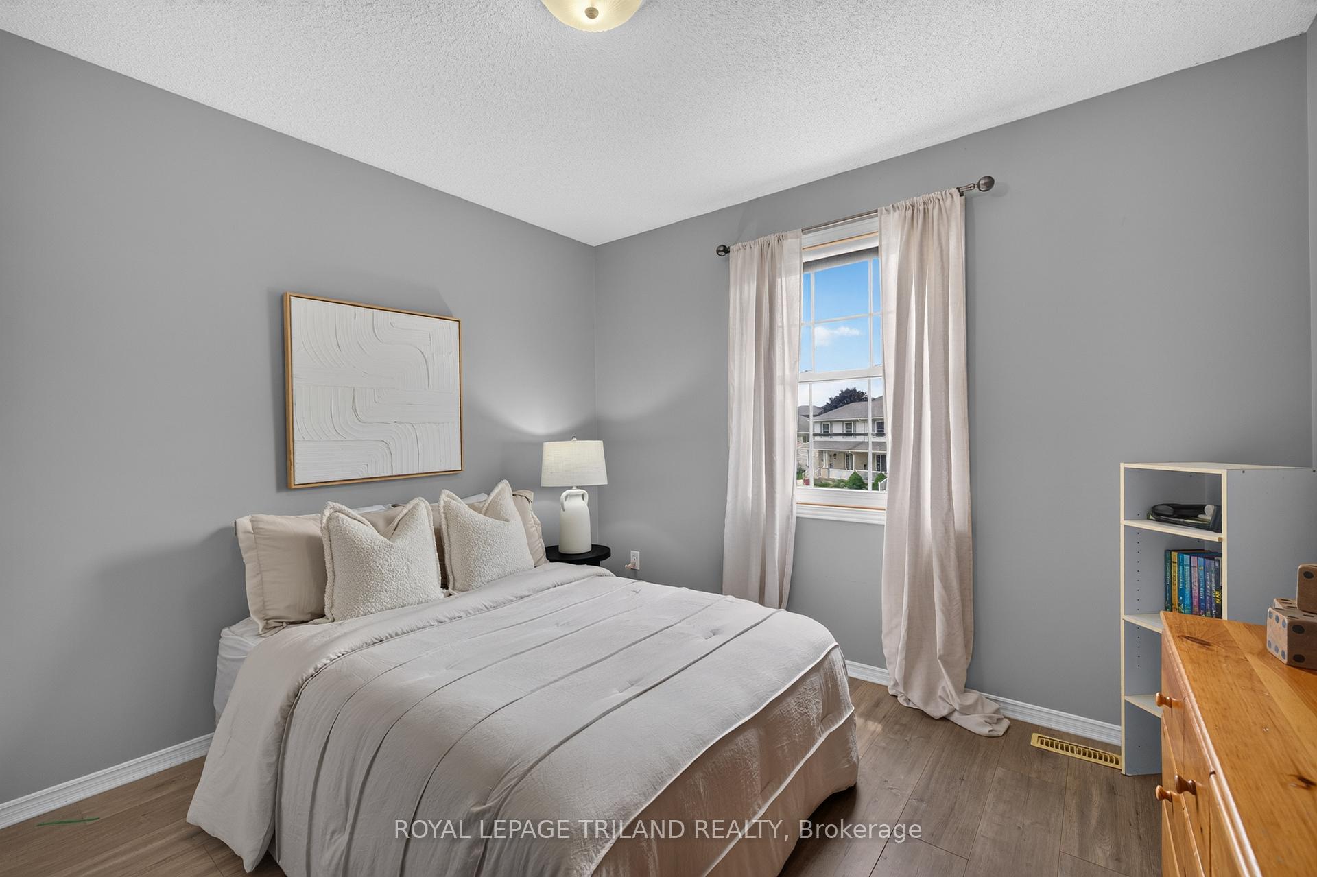 Photo 31 of 400 Highview Drive, St. Thomas — HOMEH
